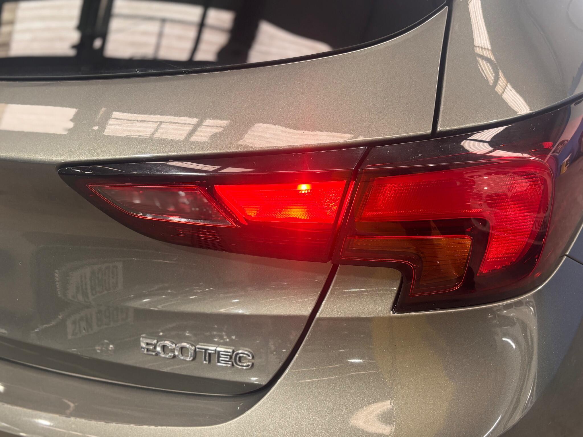 Vauxhall Astra - Image 6