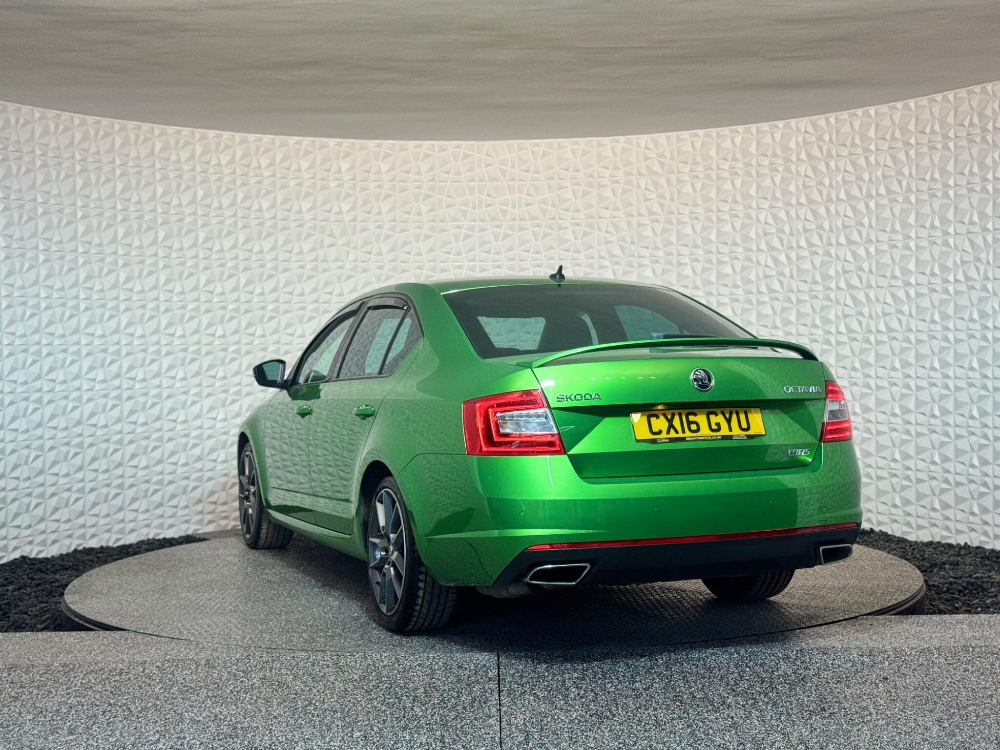 Skoda Octavia - Image 12