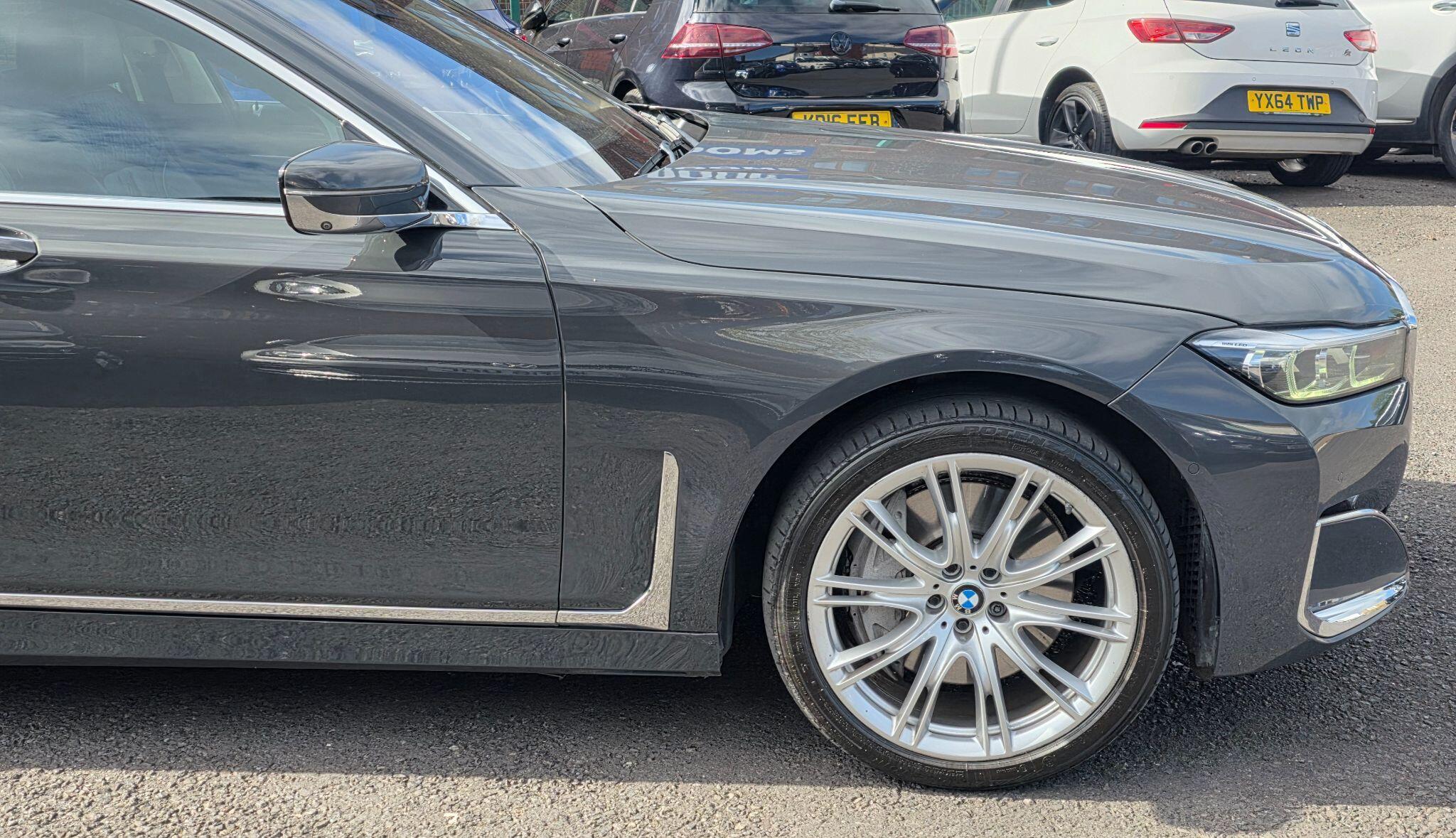 BMW 7 Series - Image 43