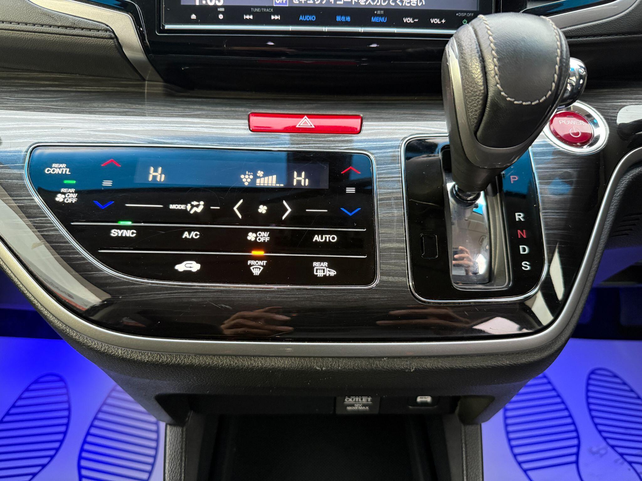 Honda Odyssey - Image 59