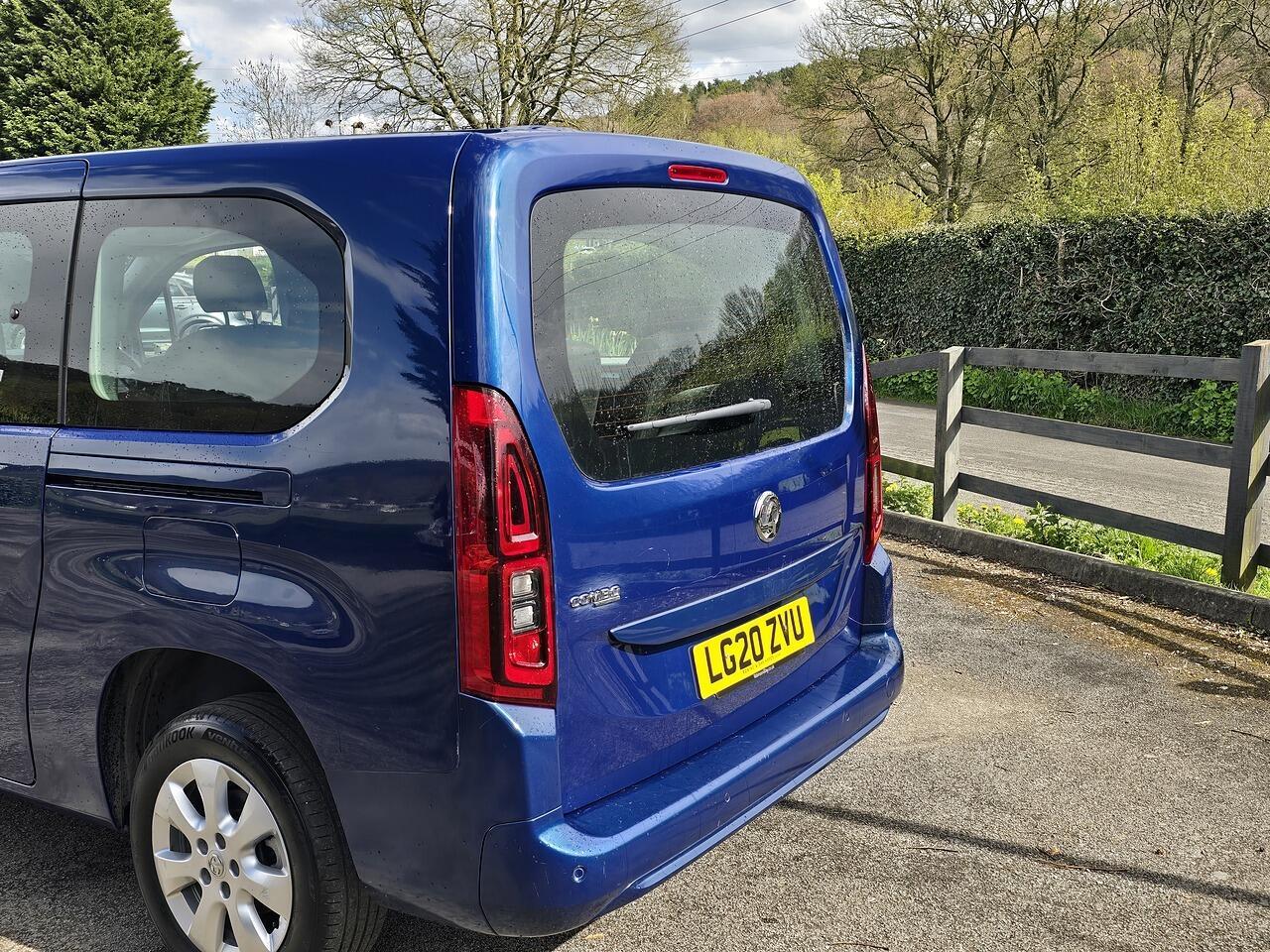 Vauxhall Combo Life - Image 18