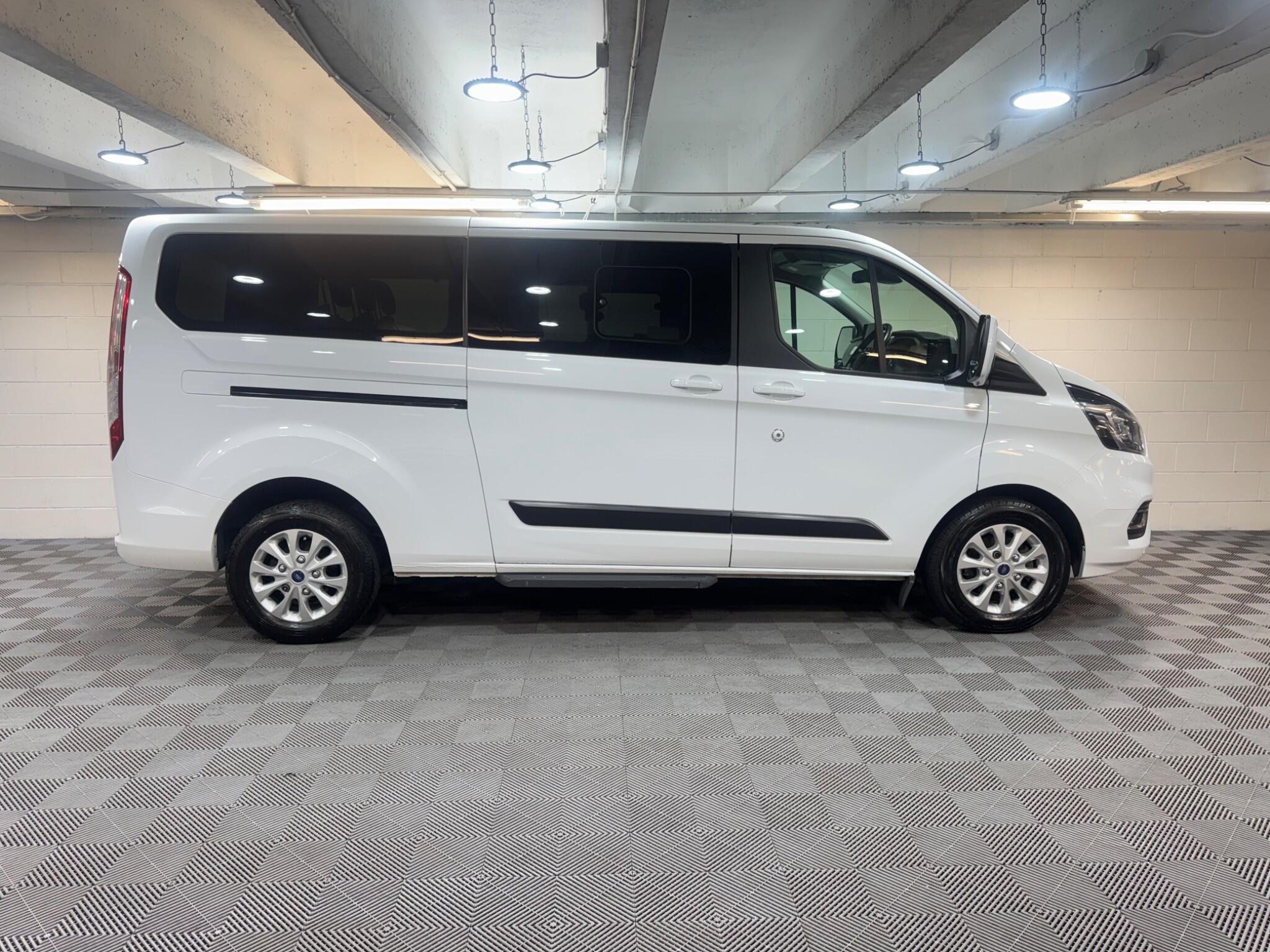 Ford TOURNEO CUSTOM - Image 5