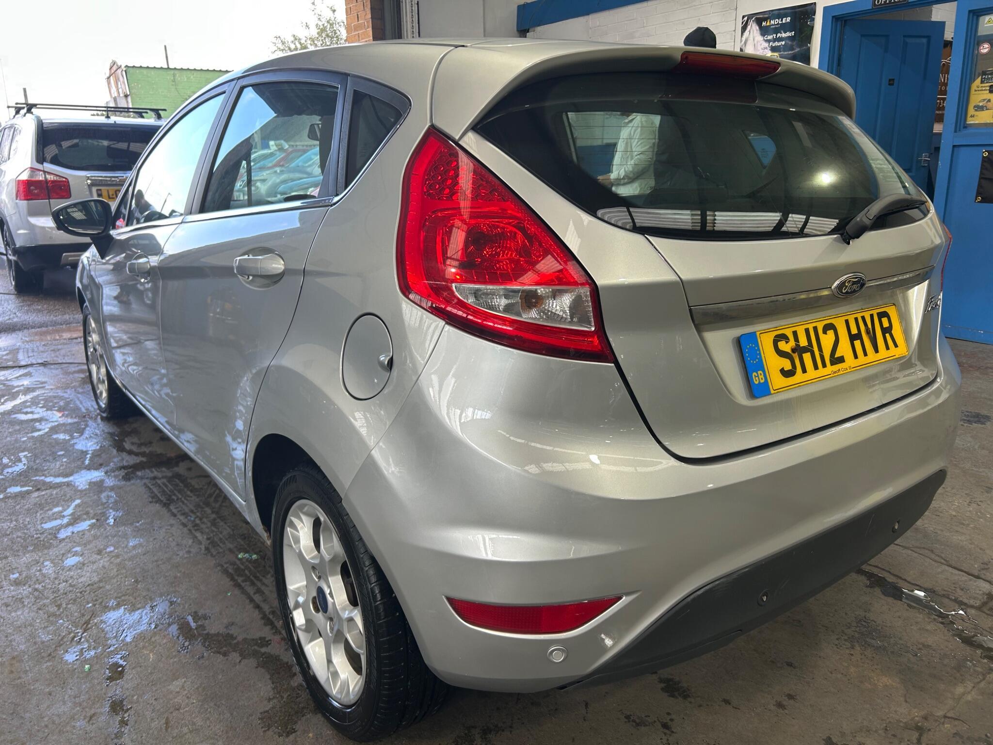 Ford Fiesta - Image 5