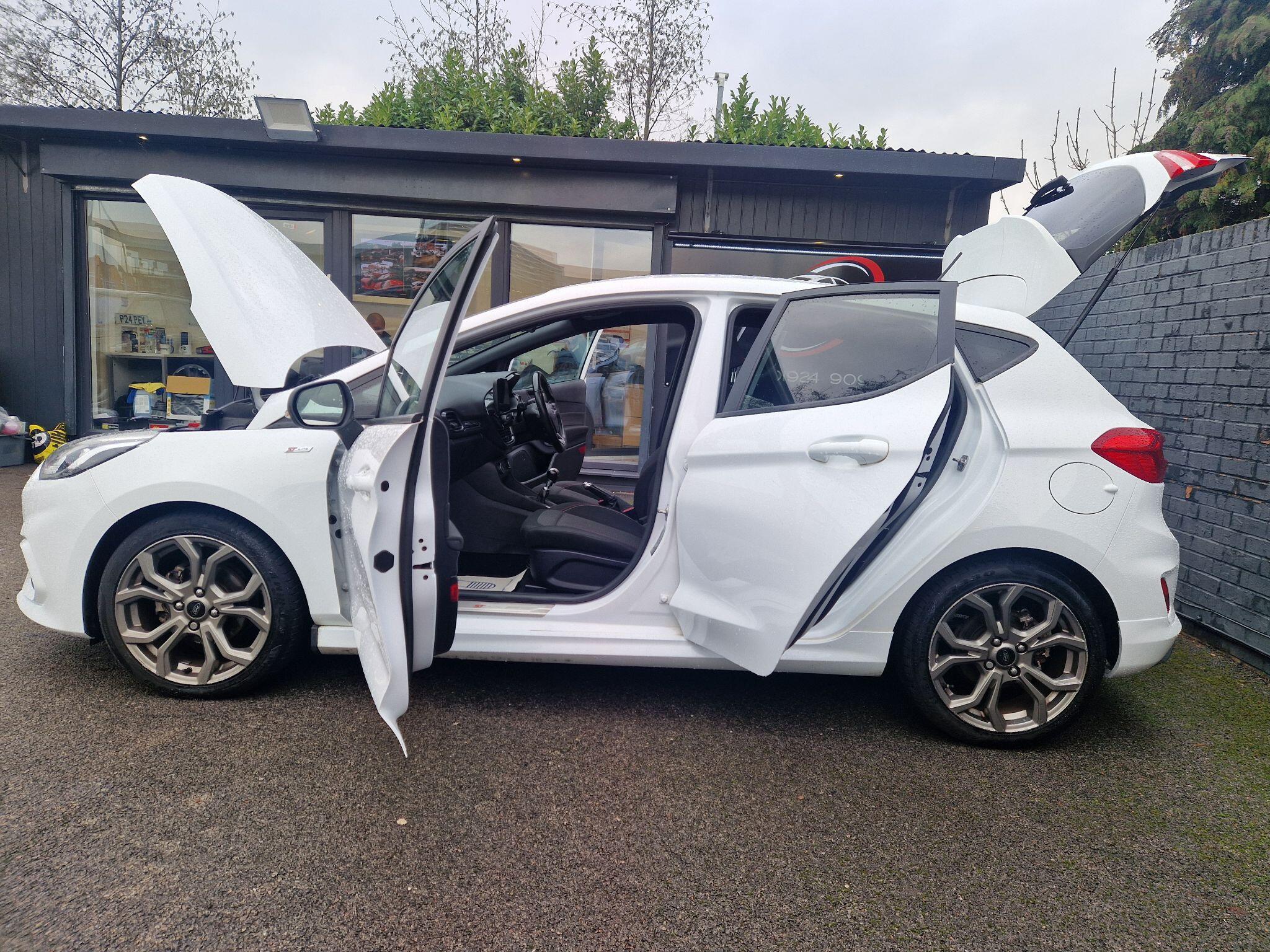 Ford Fiesta - Image 15