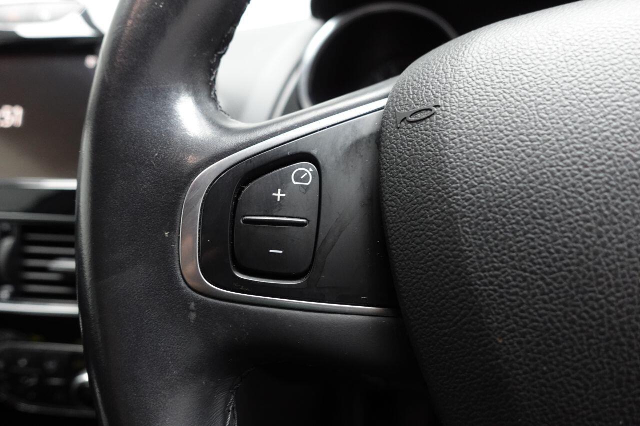 Renault Clio - Image 4