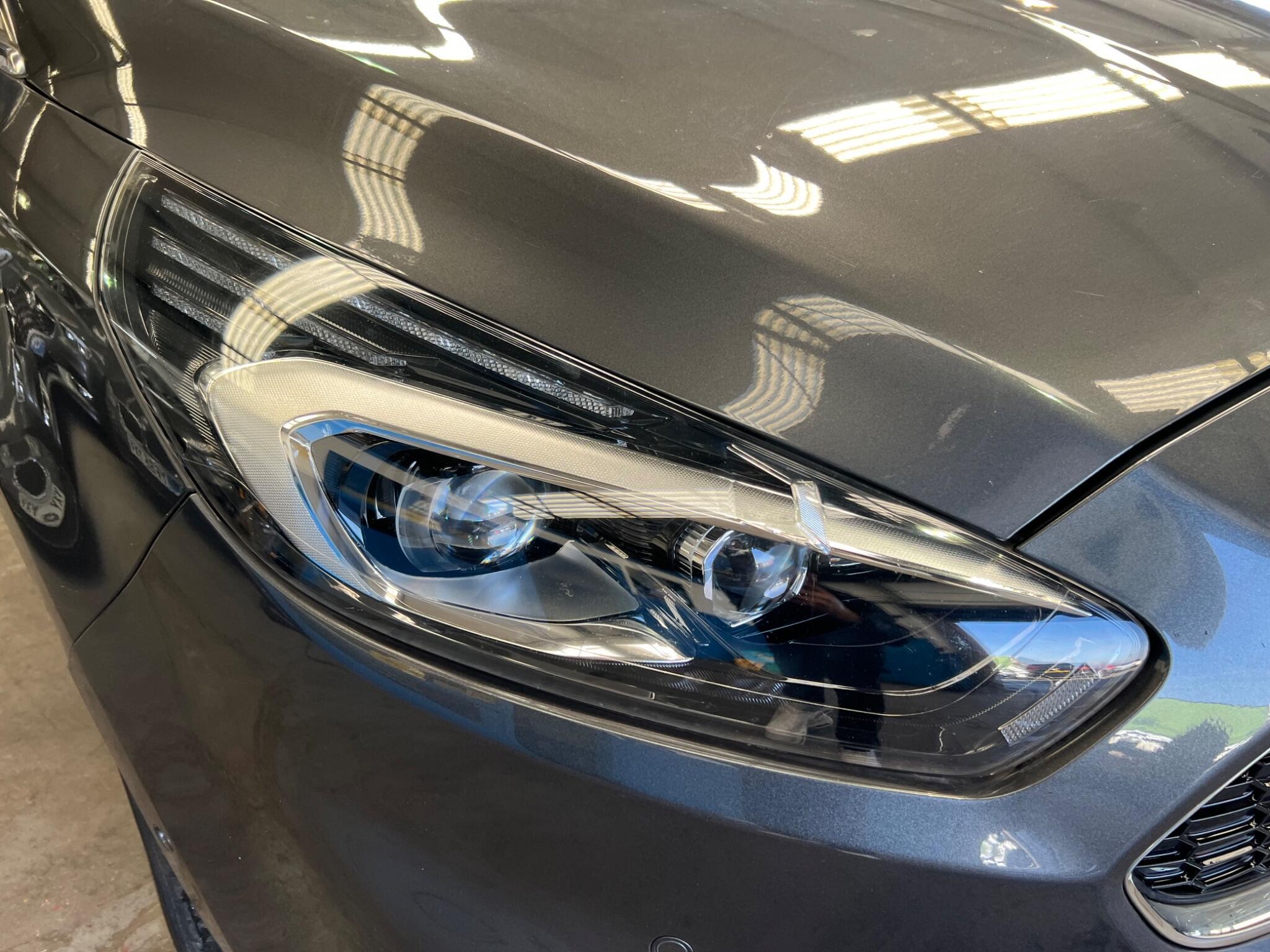 Ford S-MAX - Image 33