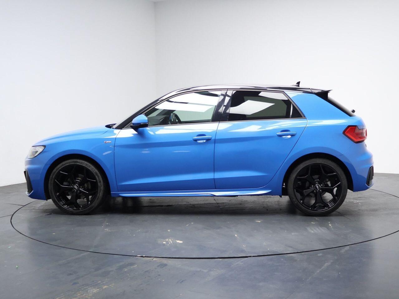 Audi A1 - Image 8