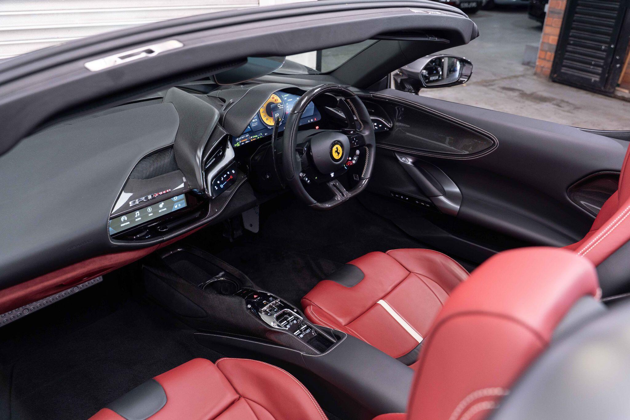 Ferrari SF90 Spider - Image 30