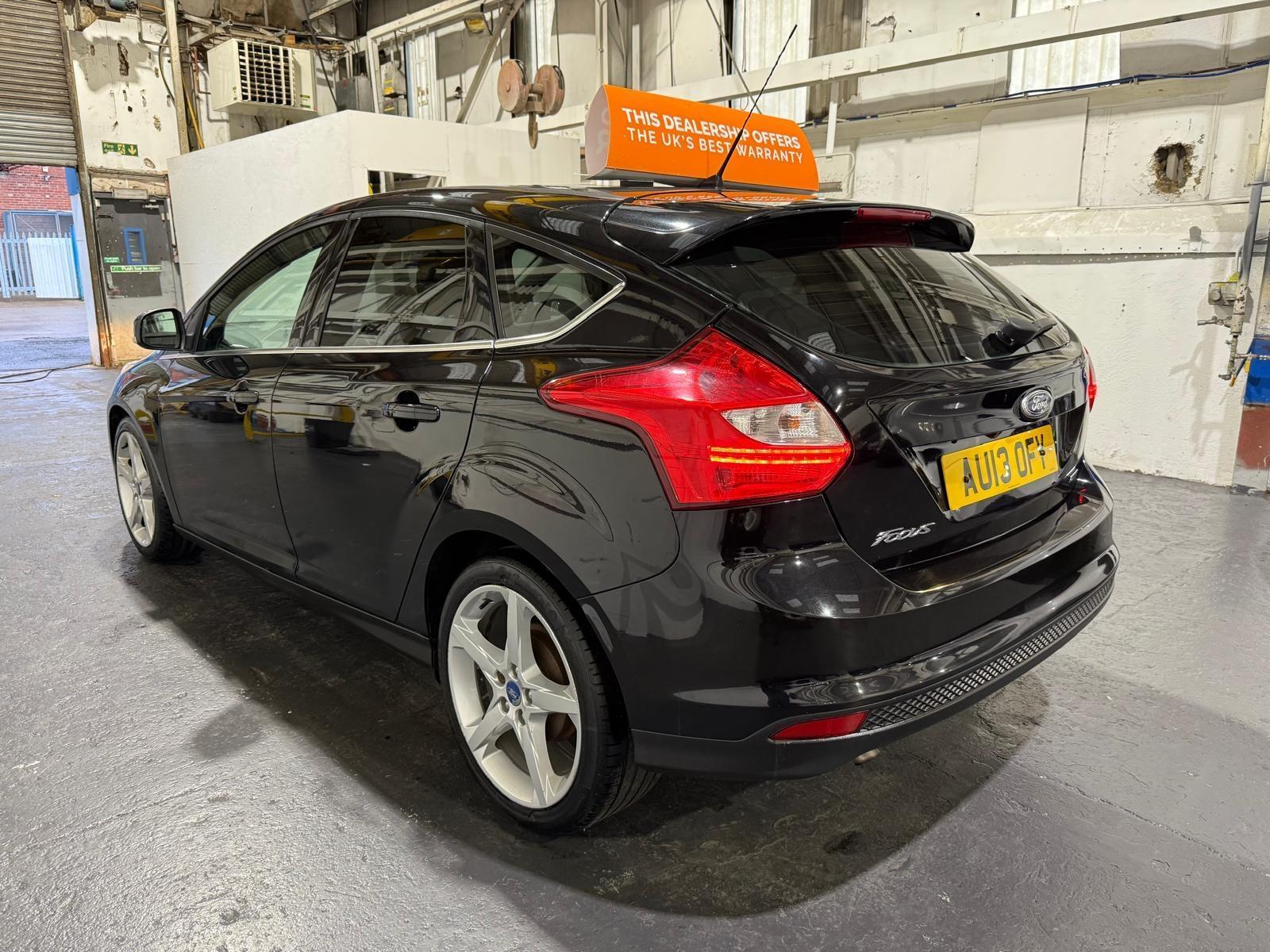 Ford Focus - Image 39