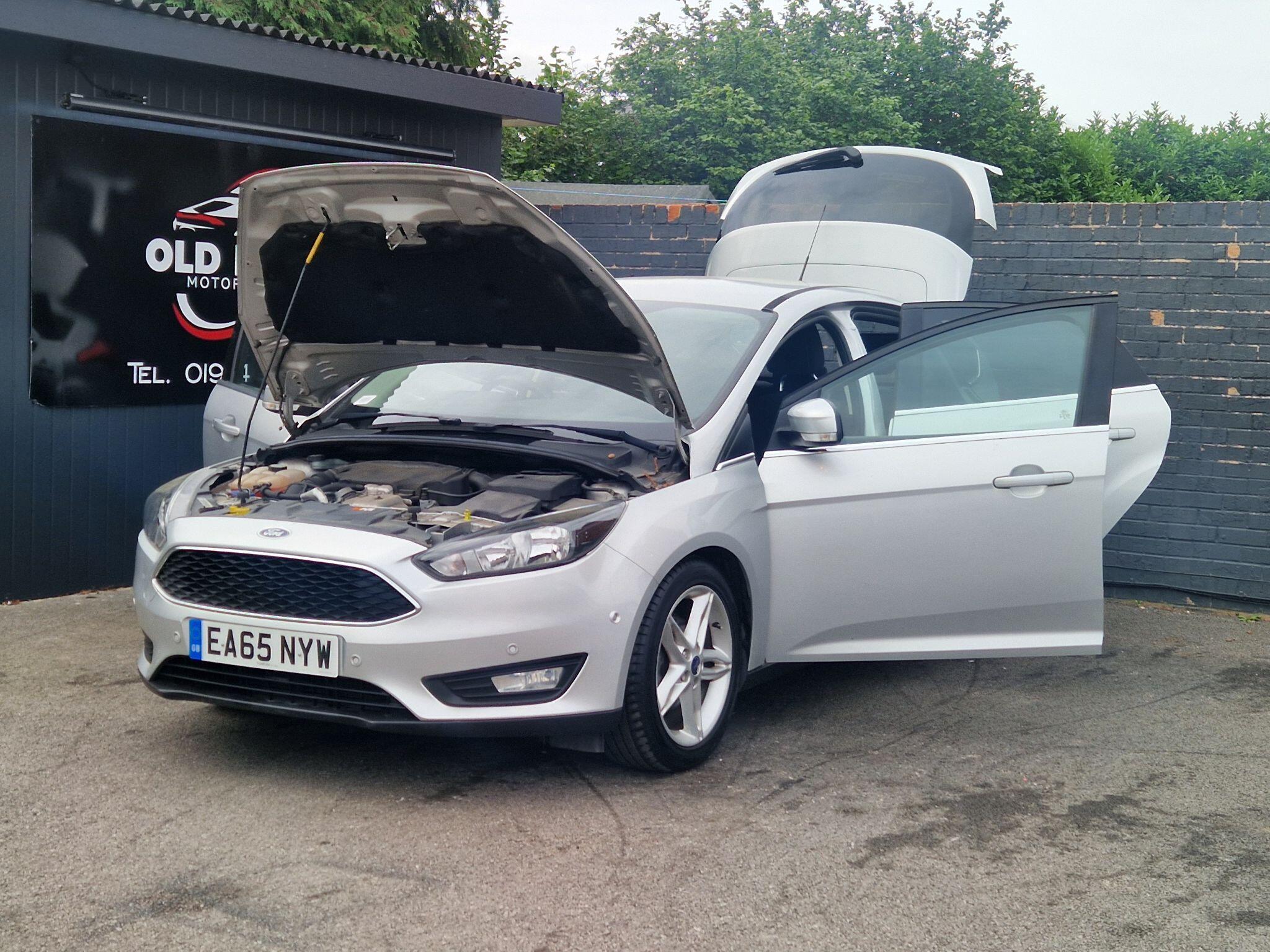 Ford Focus - Image 14