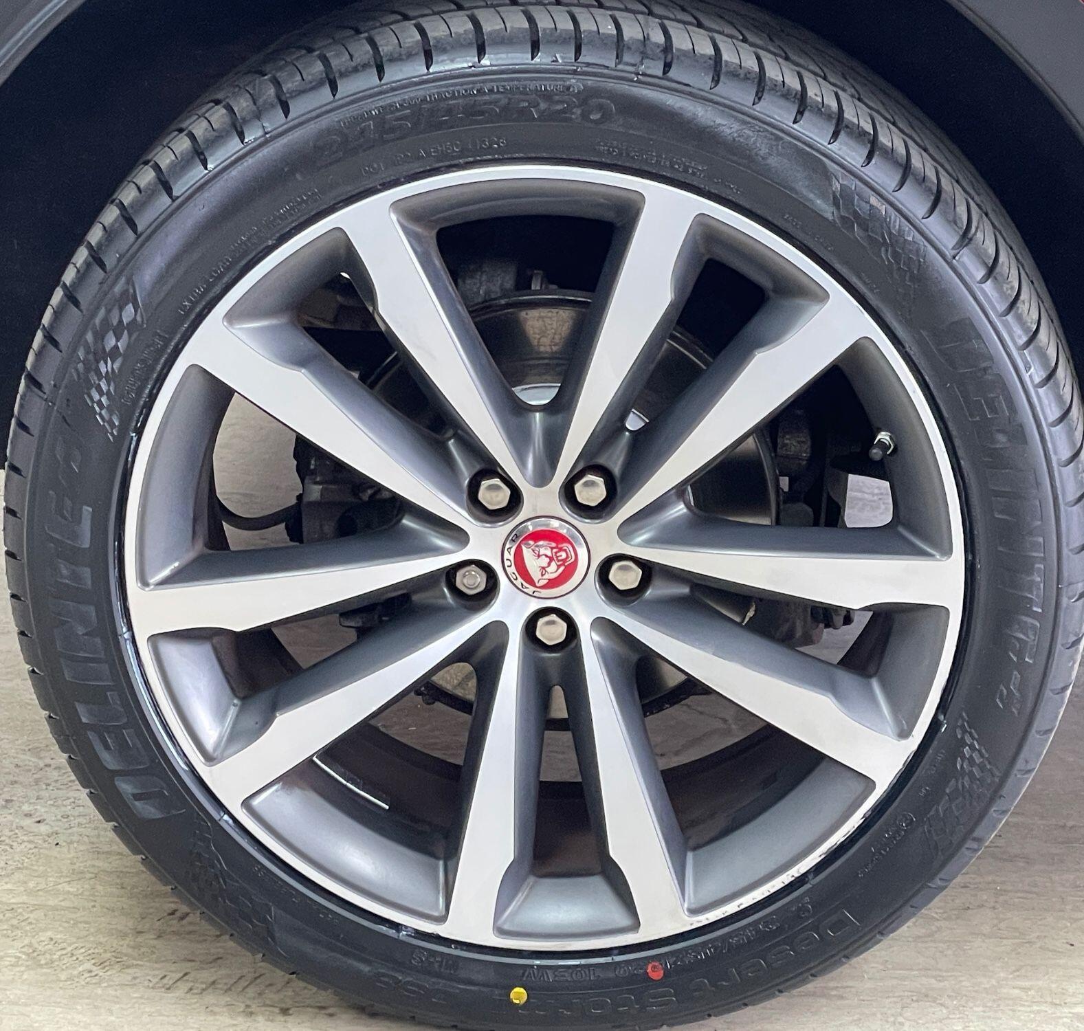Jaguar E-Pace - Image 14