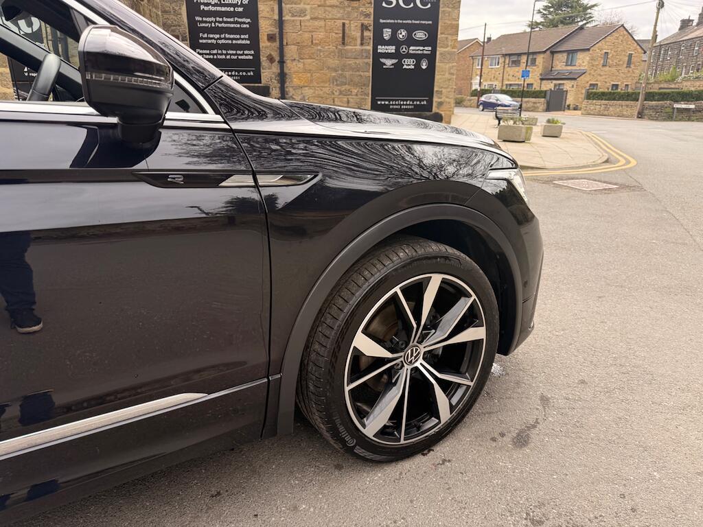 Volkswagen Tiguan - Image 14