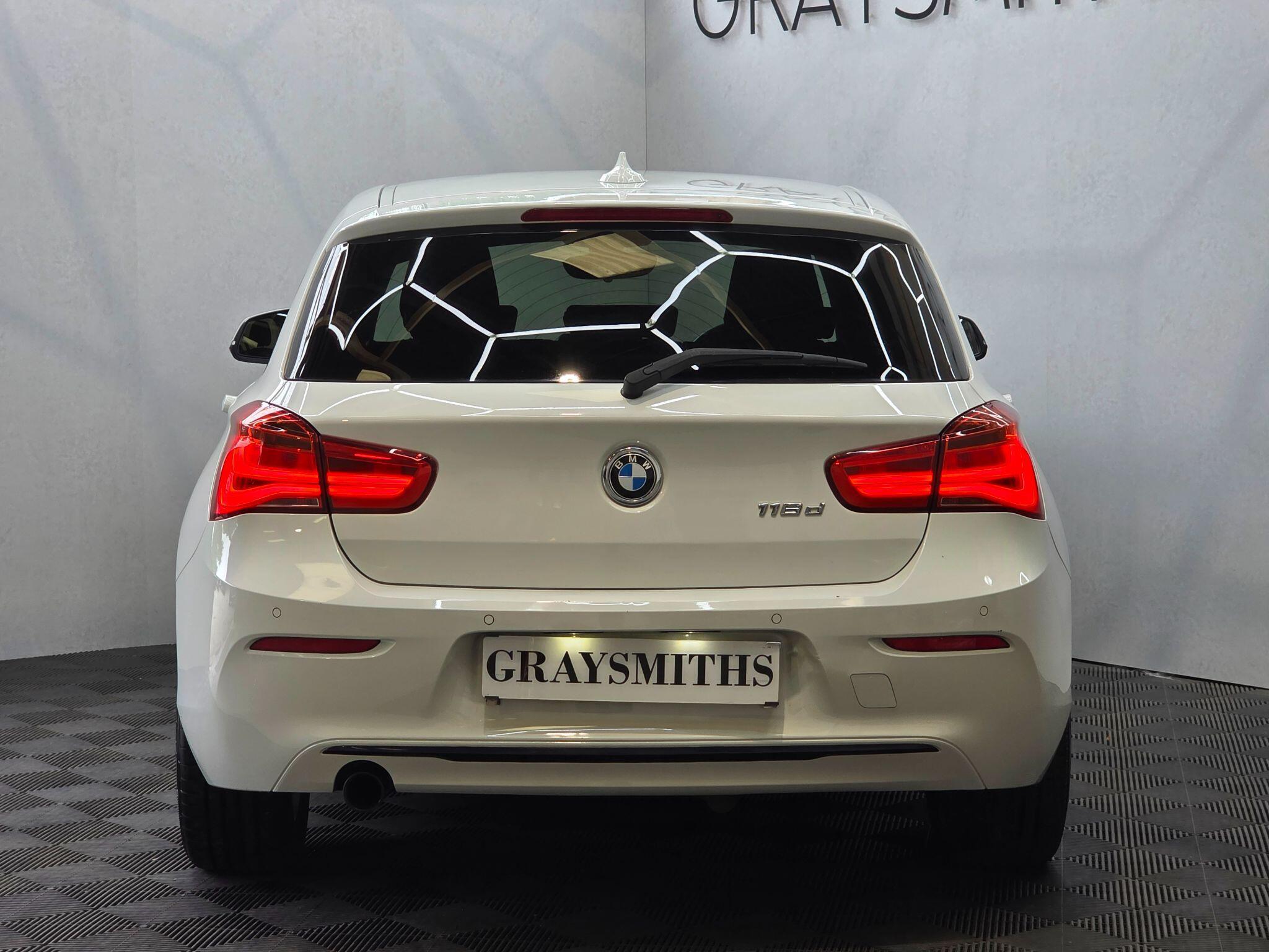 BMW 1 Series - Image 10