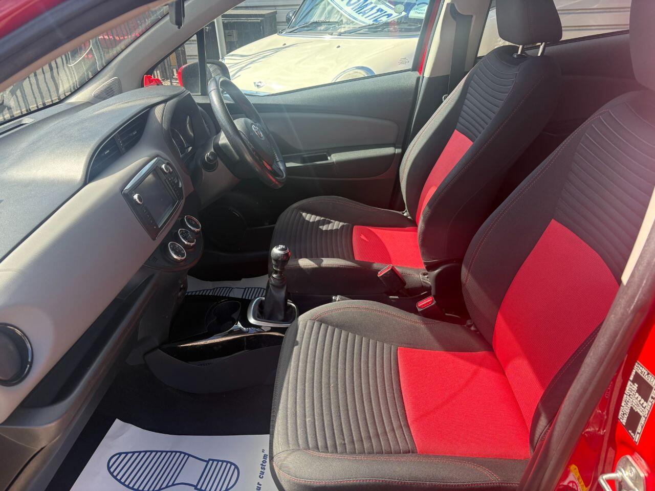 Toyota Yaris - Image 17