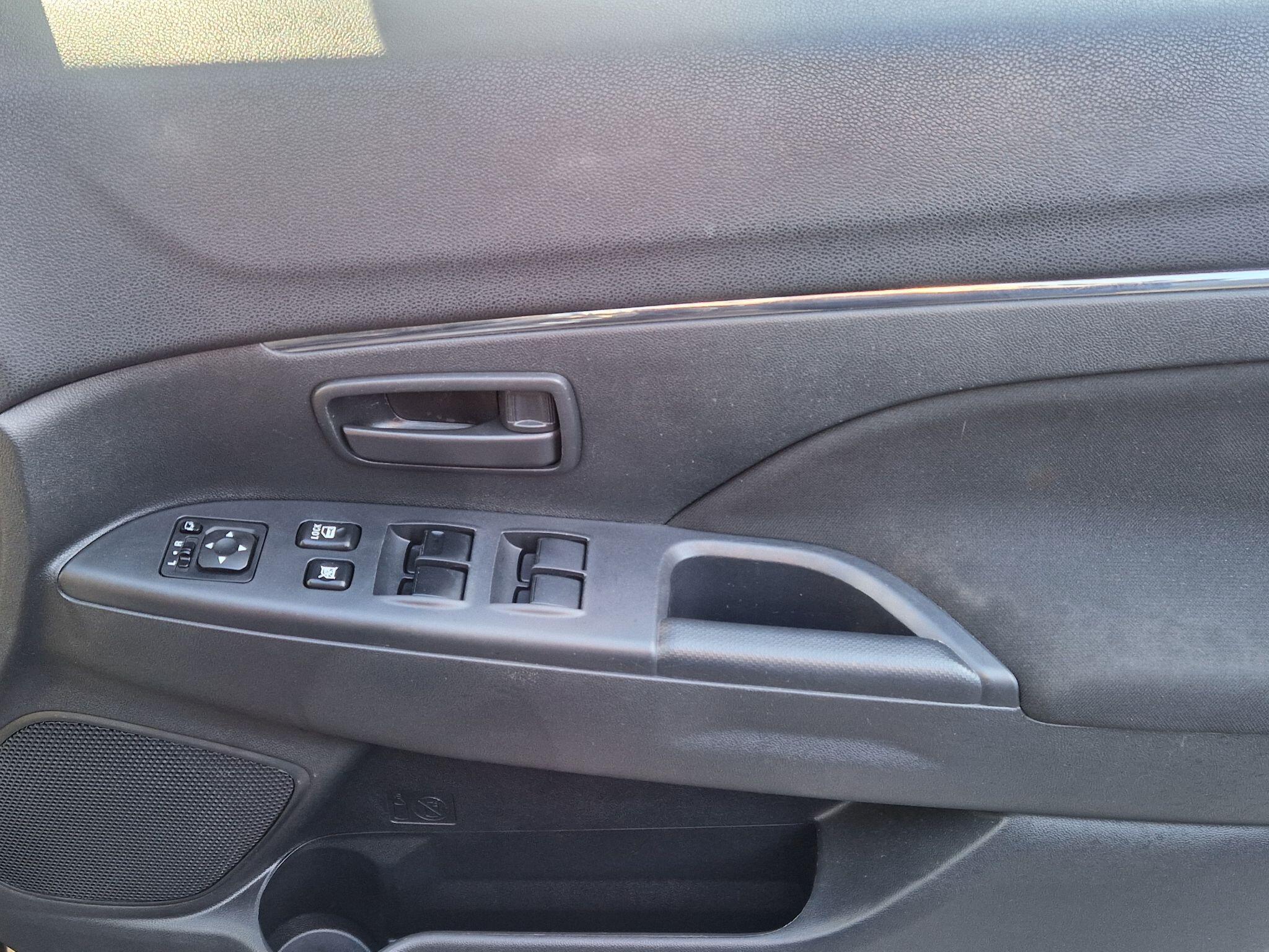 Mitsubishi ASX - Image 19