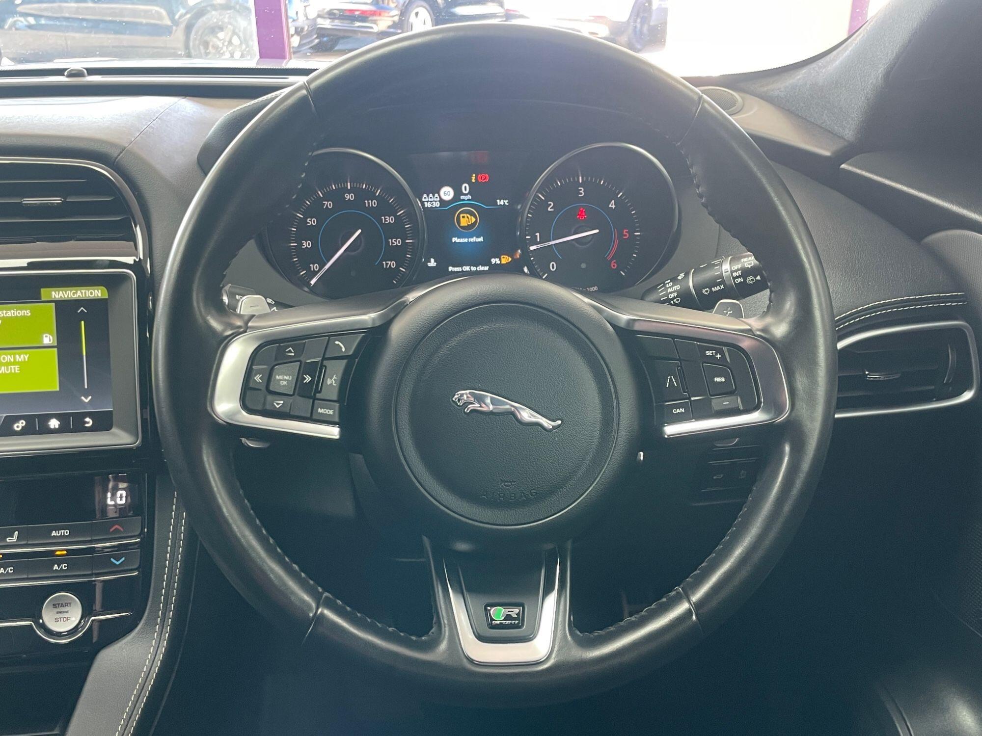 Jaguar F-Pace - Image 32