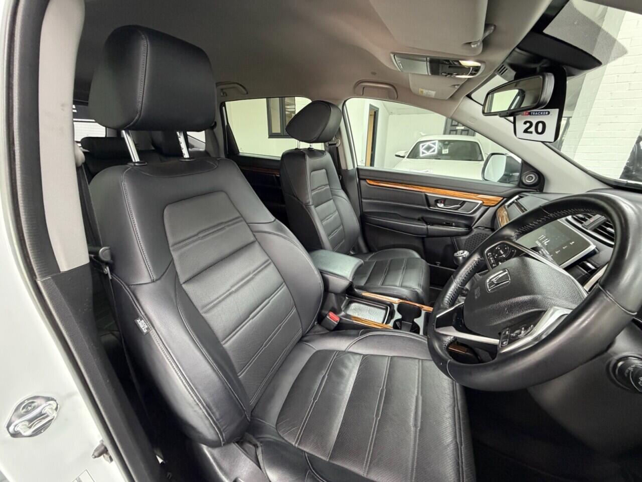 Honda CR-V - Image 17