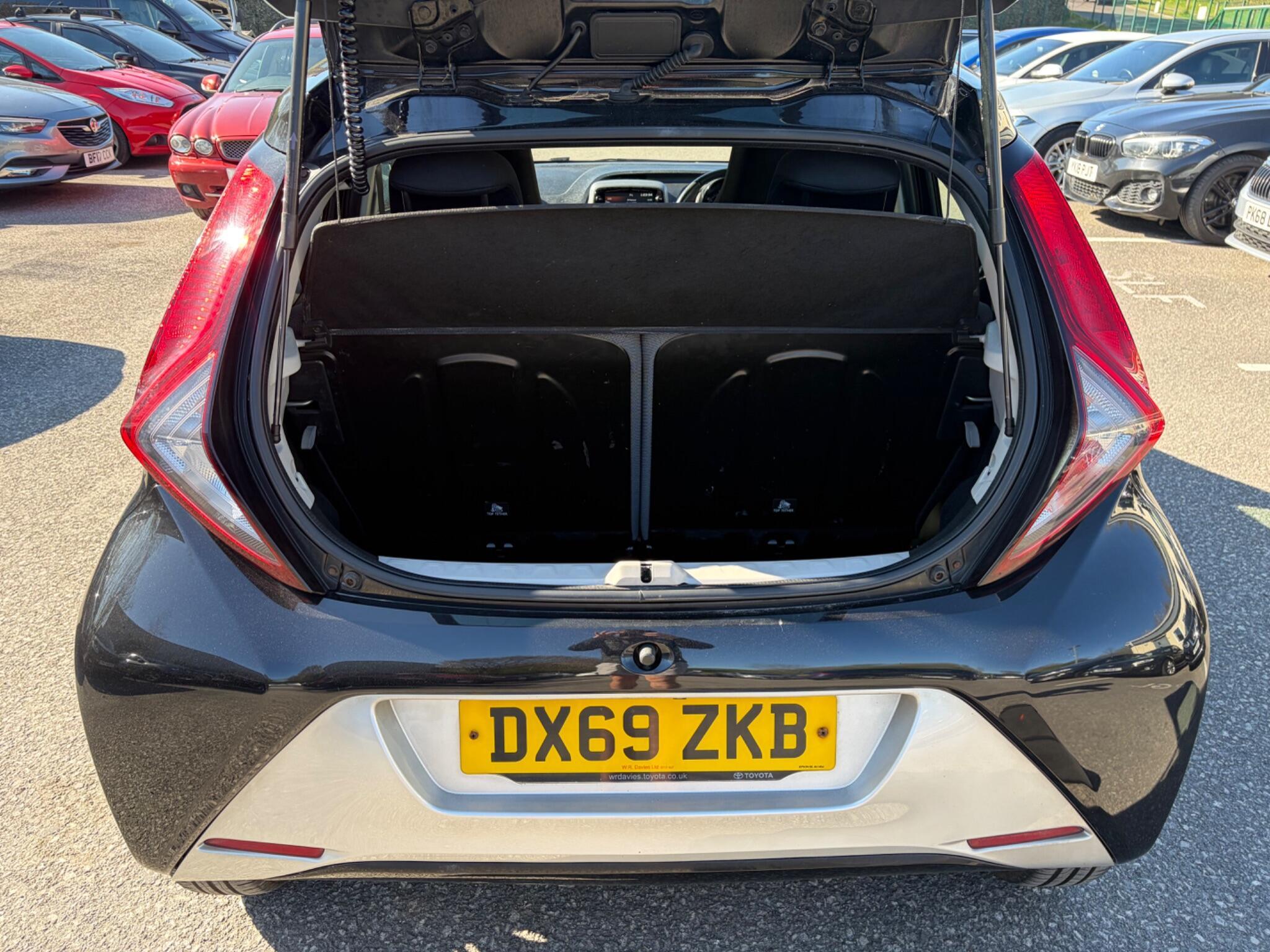 Toyota Aygo - Image 31