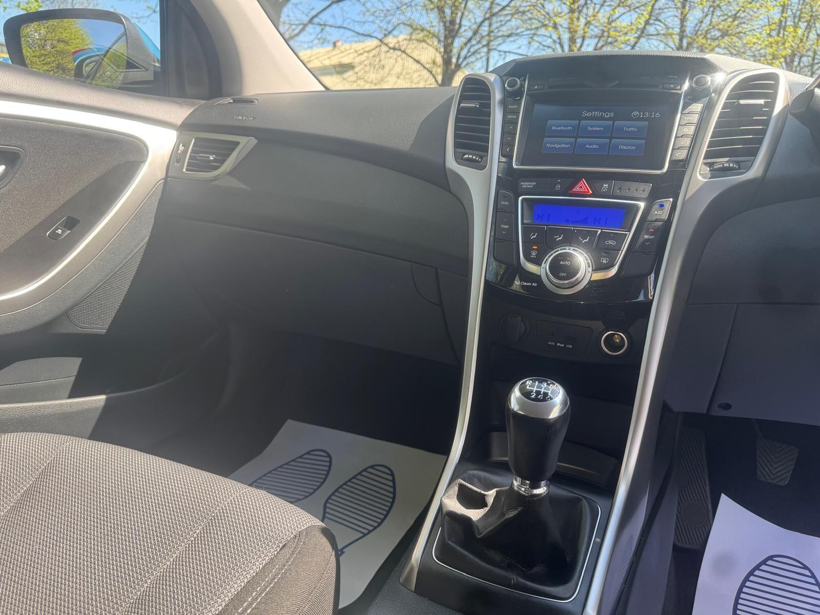 Hyundai i30 - Image 12