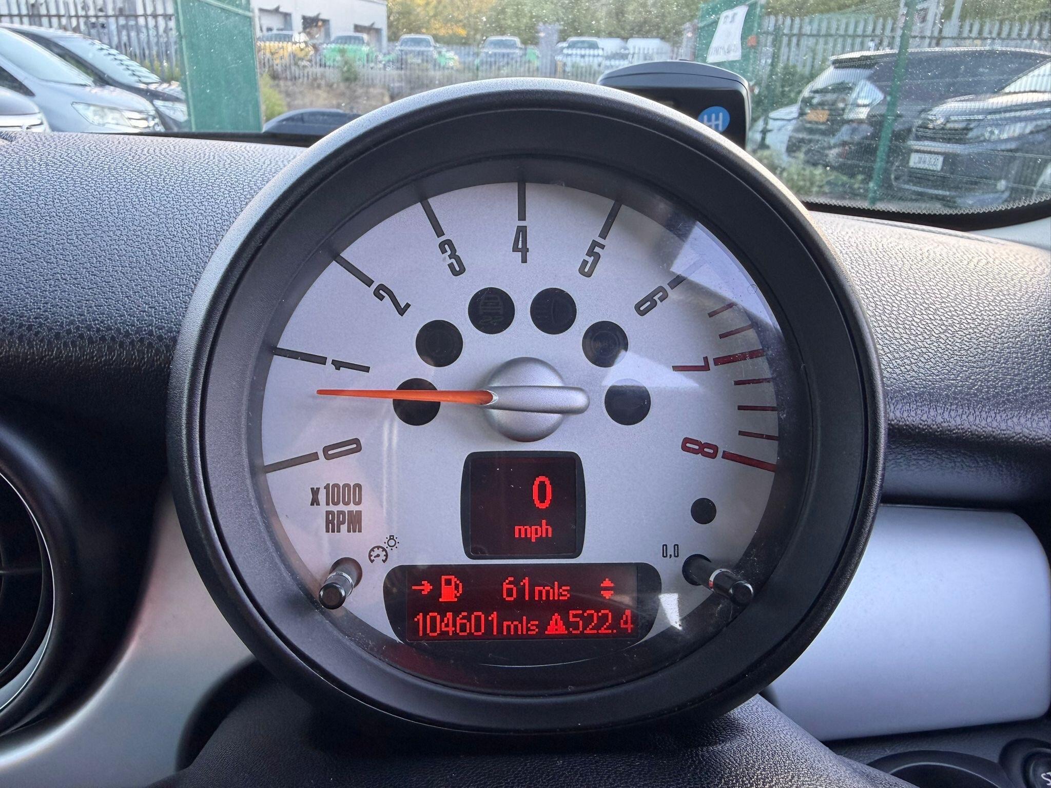 MINI Hatch - Image 17