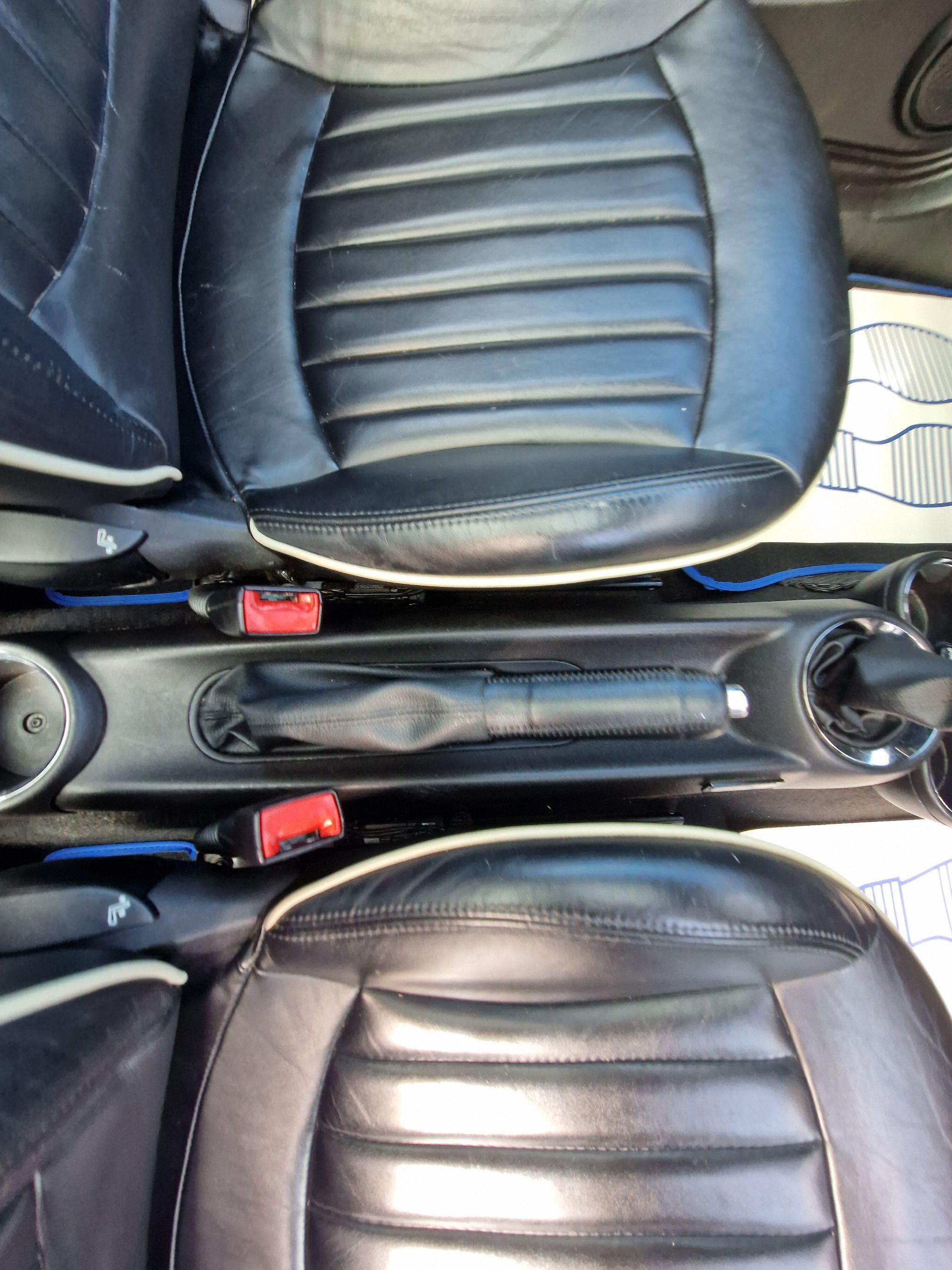 MINI Hatch - Image 29