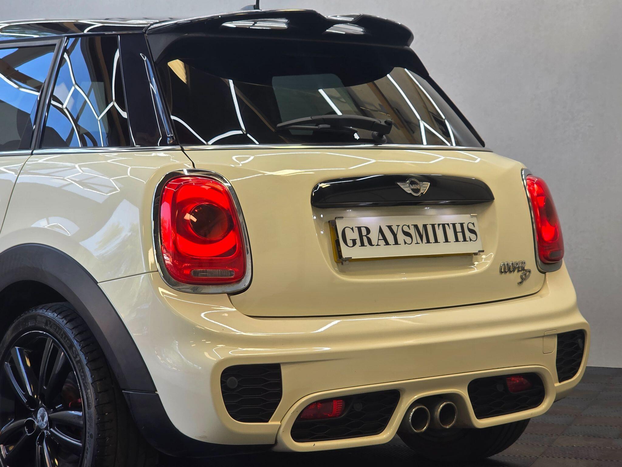 MINI Hatch - Image 8