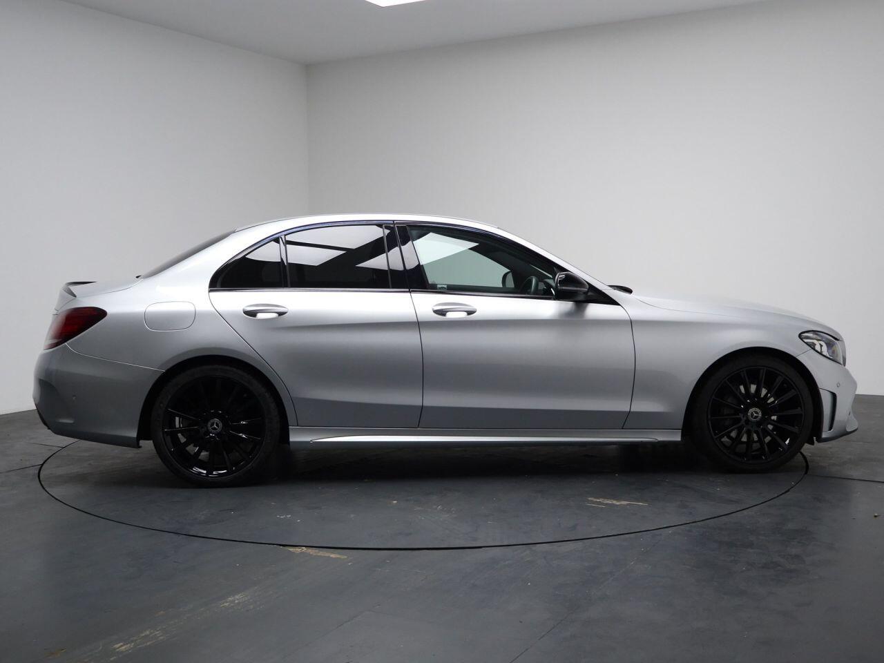 Mercedes-benz C-CLASS - Image 19