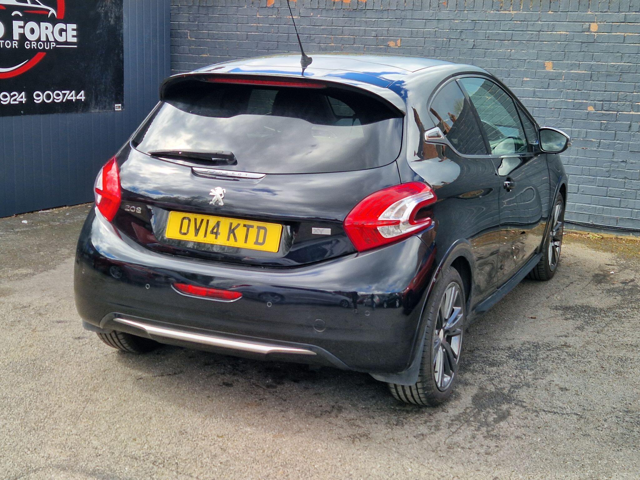 Peugeot 208 - Image 10