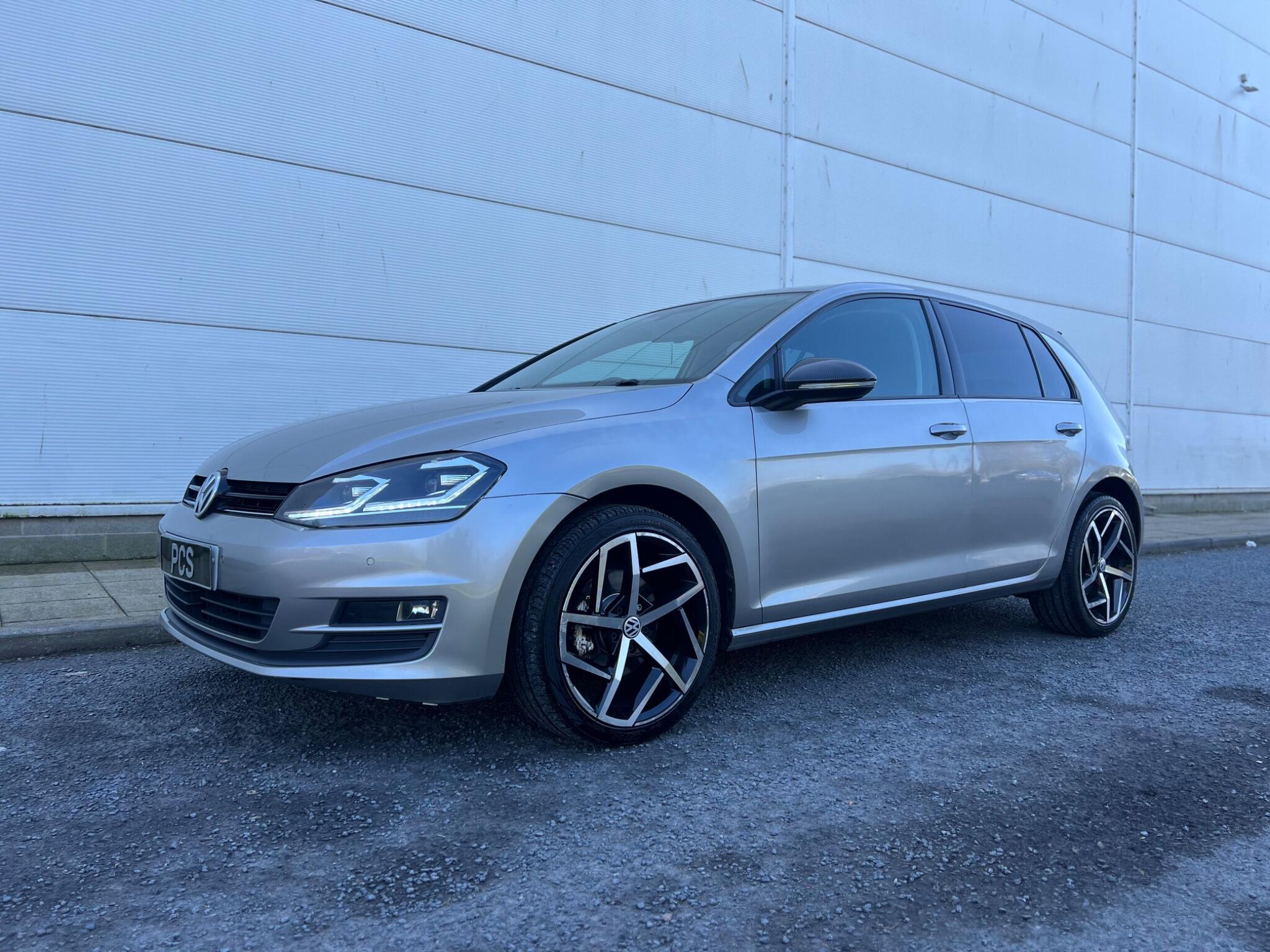 Volkswagen Golf - Image 27