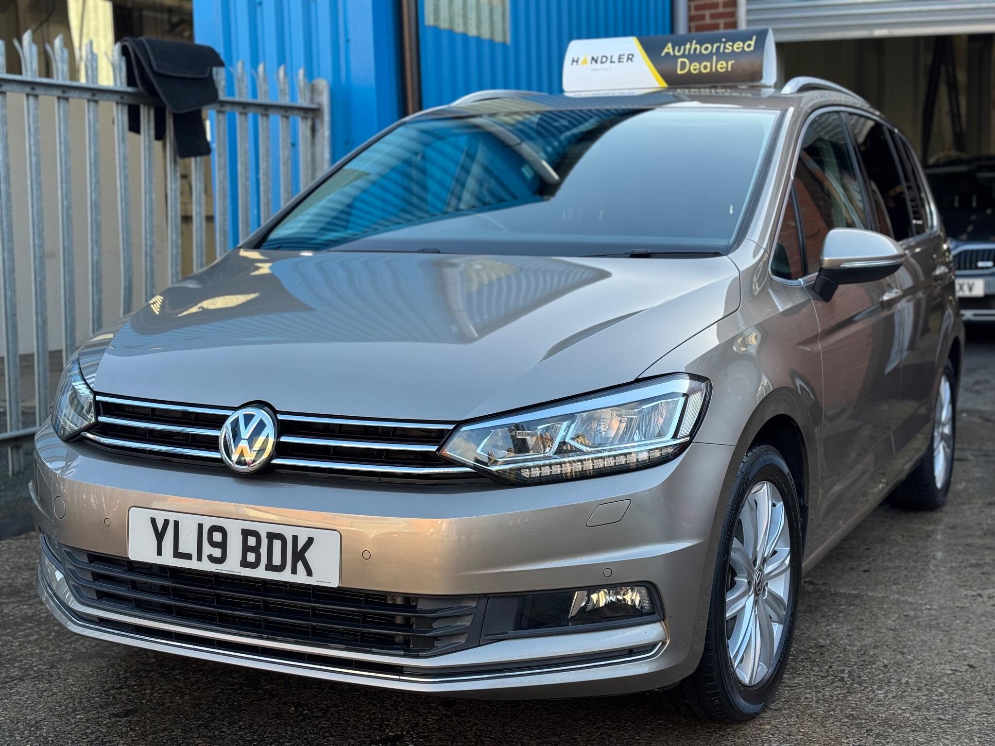 Volkswagen Touran - Image 22