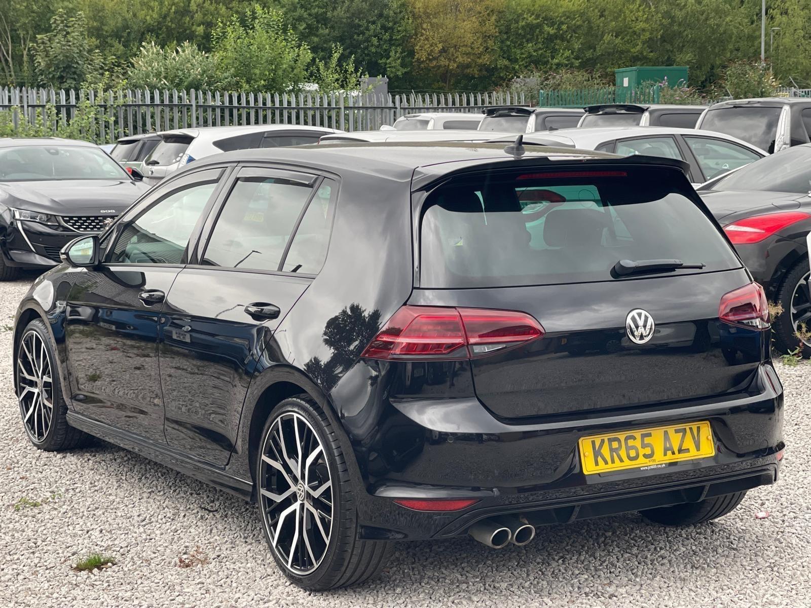 Volkswagen Golf - Image 8