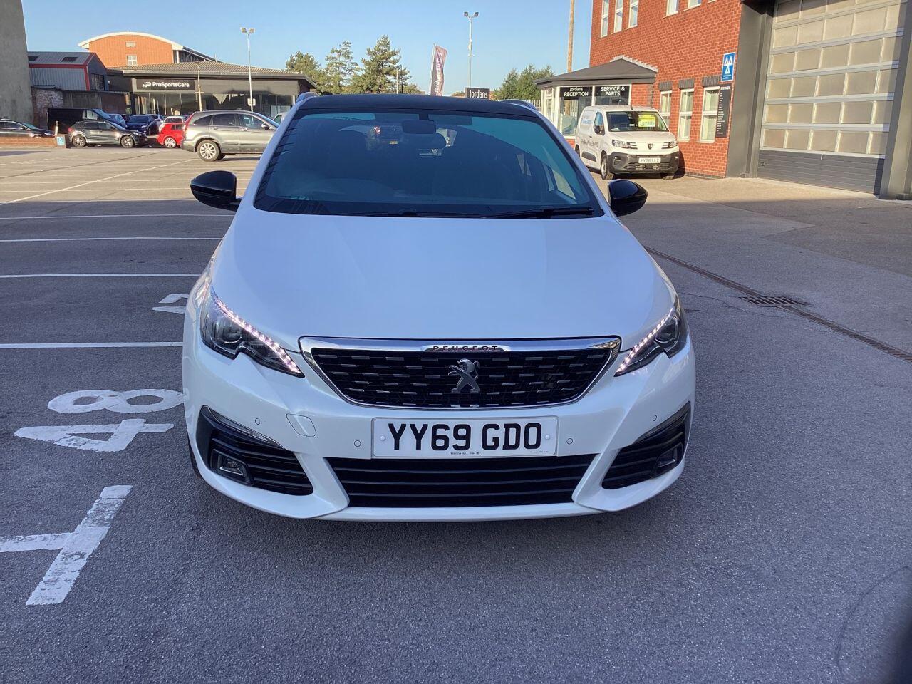 Peugeot 308 SW - Image 2
