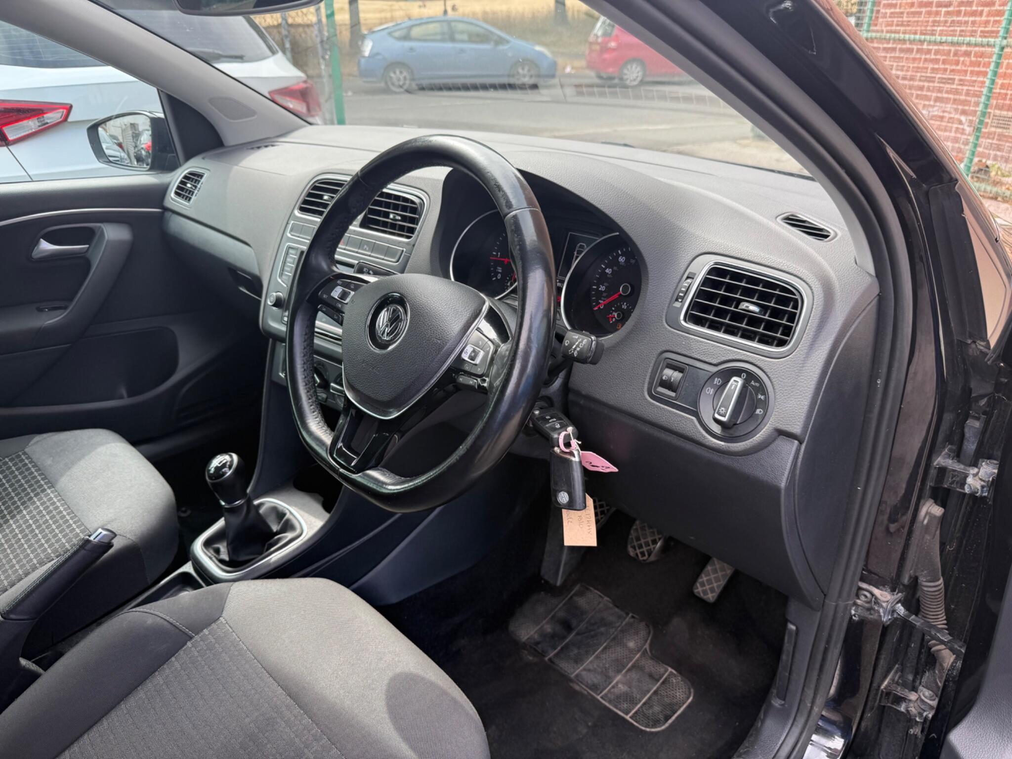 Volkswagen Polo - Image 15