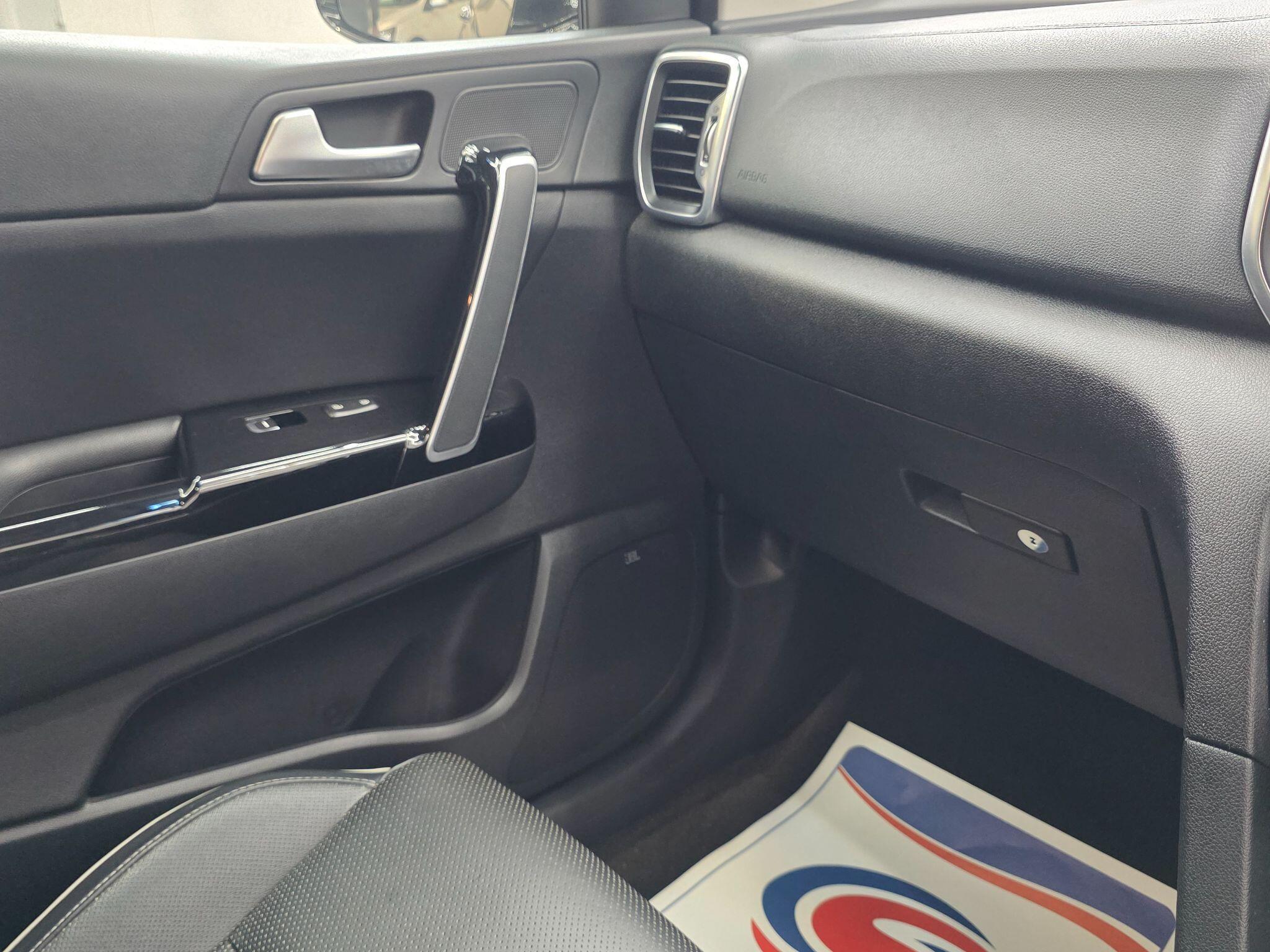 Kia Sportage - Image 18