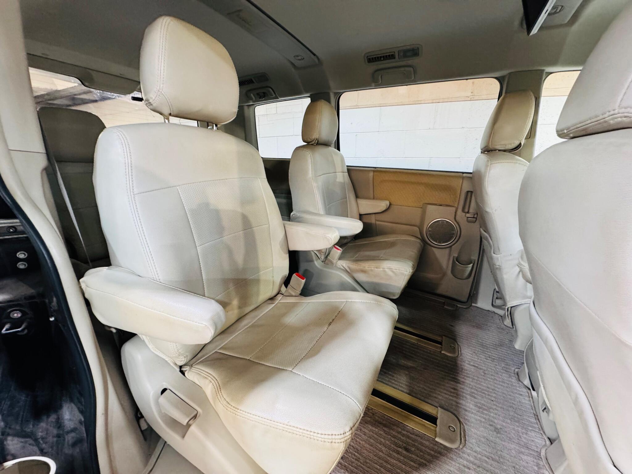 Mitsubishi Delica - Image 11