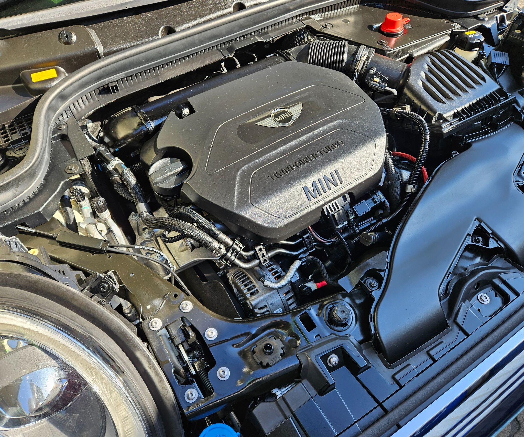 MINI Hatch - Image 11