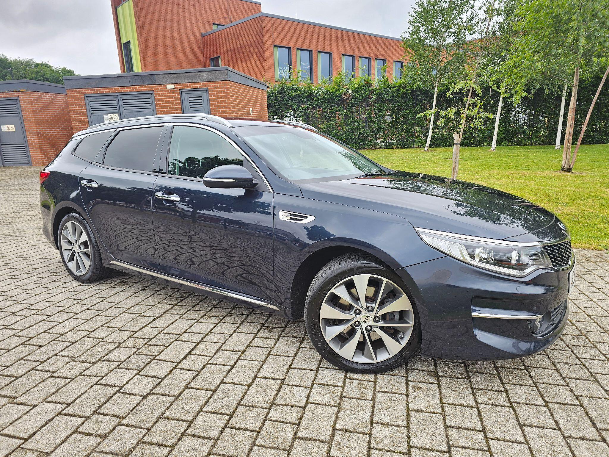 Kia Optima - Image 10