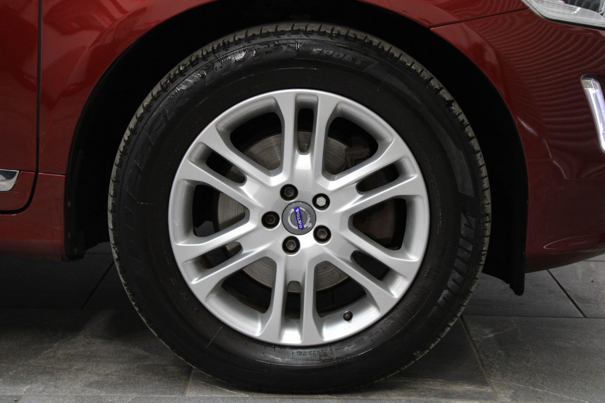 Volvo XC60 - Image 9