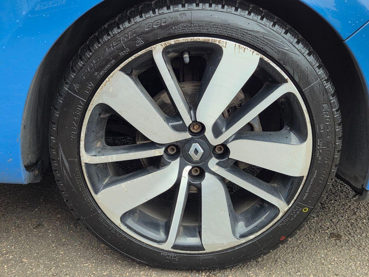 Renault Clio - Image 21