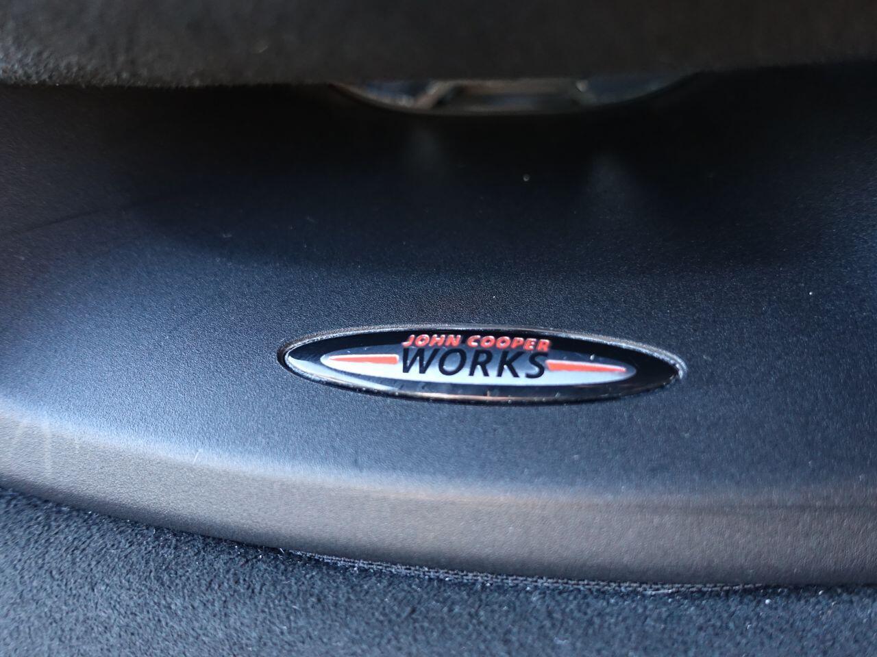 MINI Hatch - Image 13