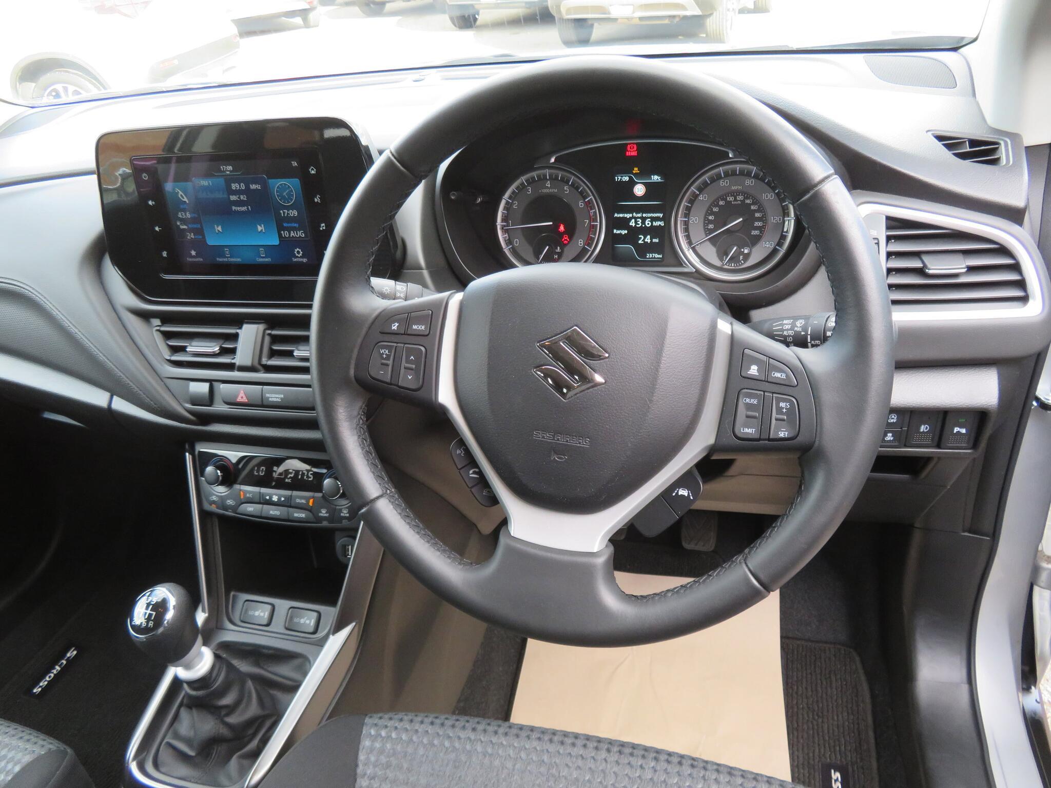 Suzuki S-Cross - Image 15