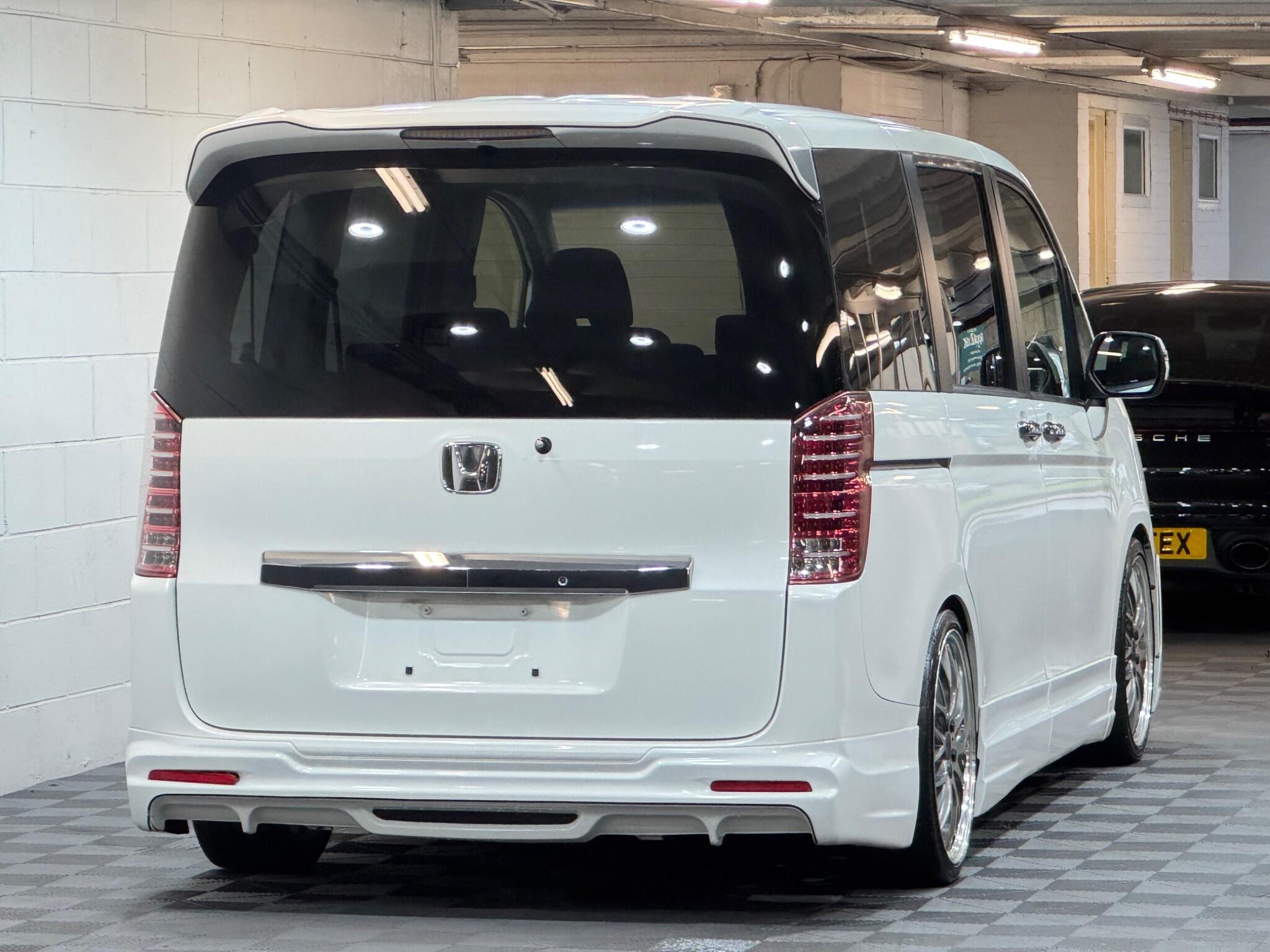 Honda Stepwagon - Image 4