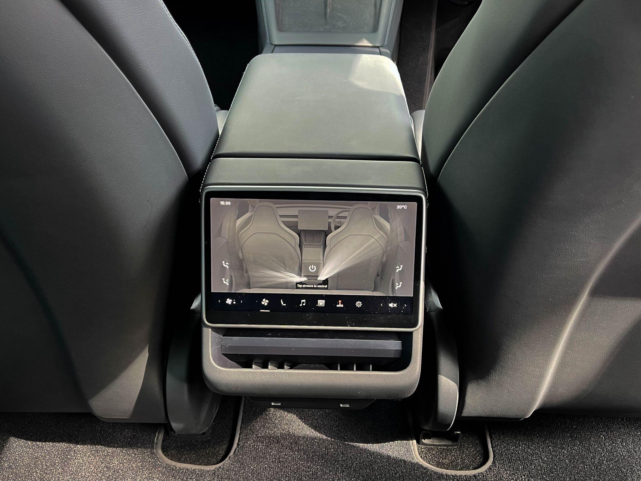 Tesla Model 3 - Image 14