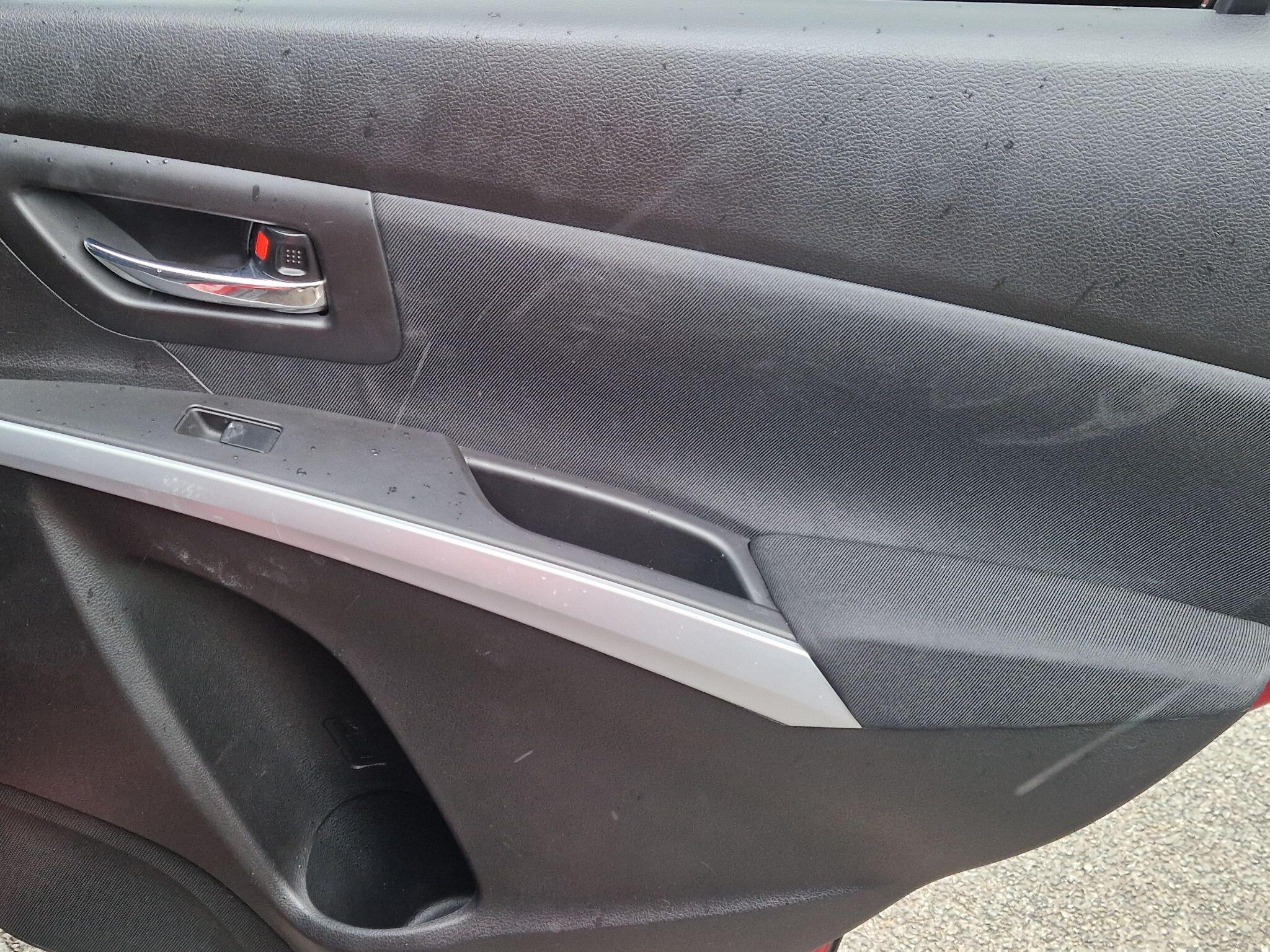 Suzuki SX4 S-Cross - Image 33