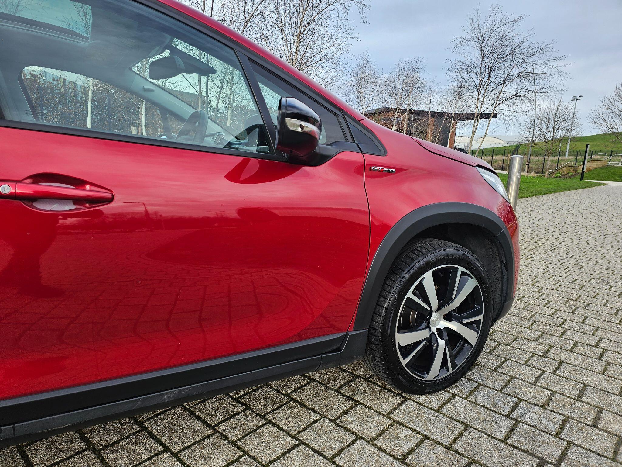 Peugeot 2008 - Image 8