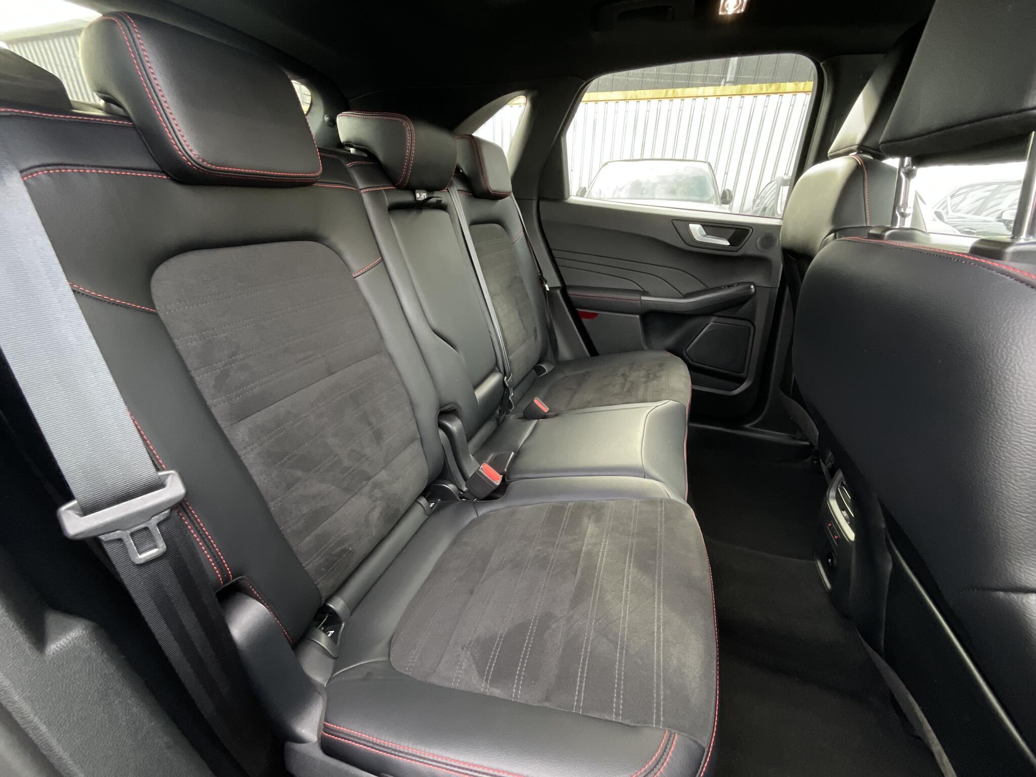 Ford Kuga - Image 11