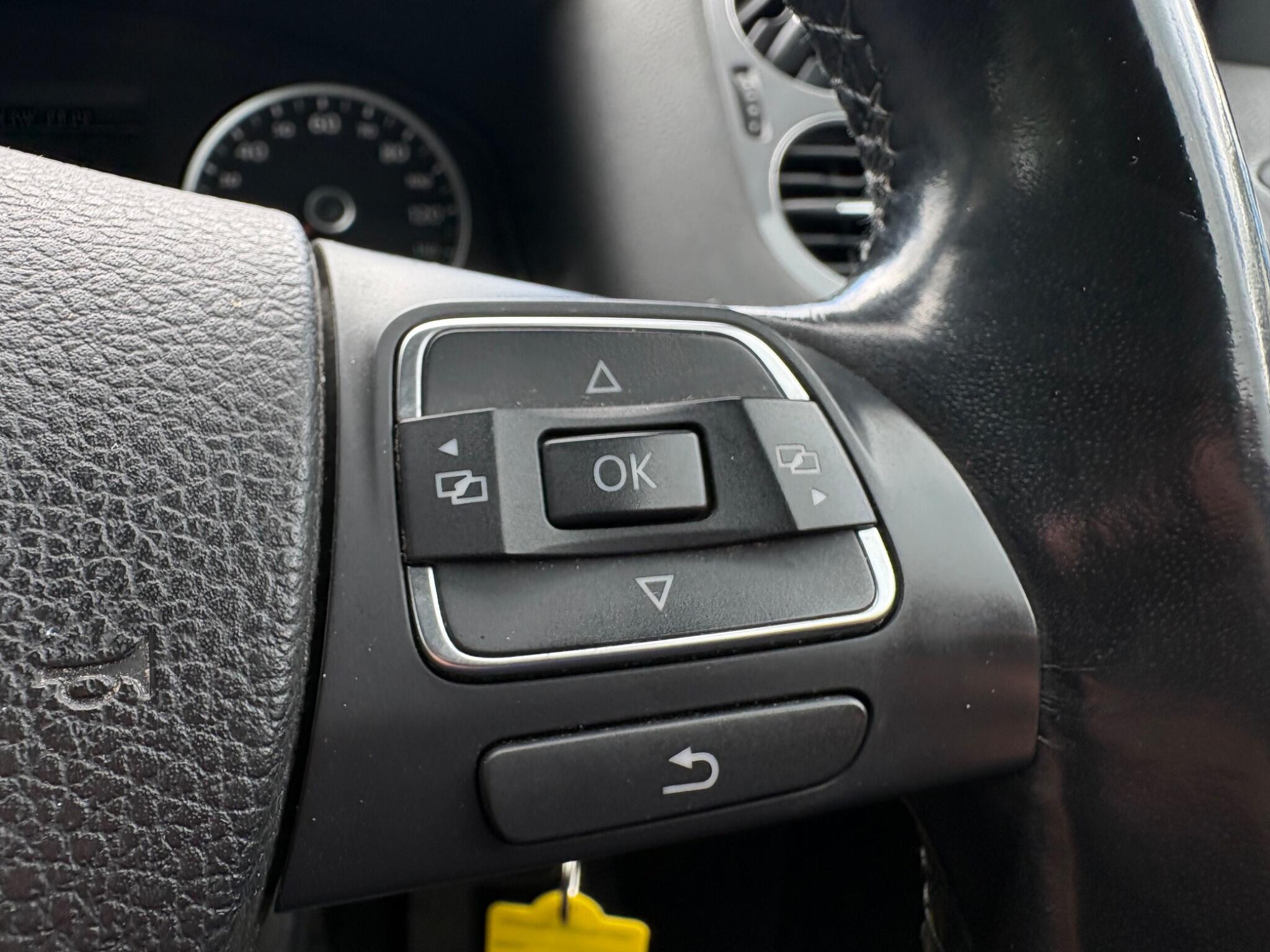 Volkswagen Tiguan - Image 34
