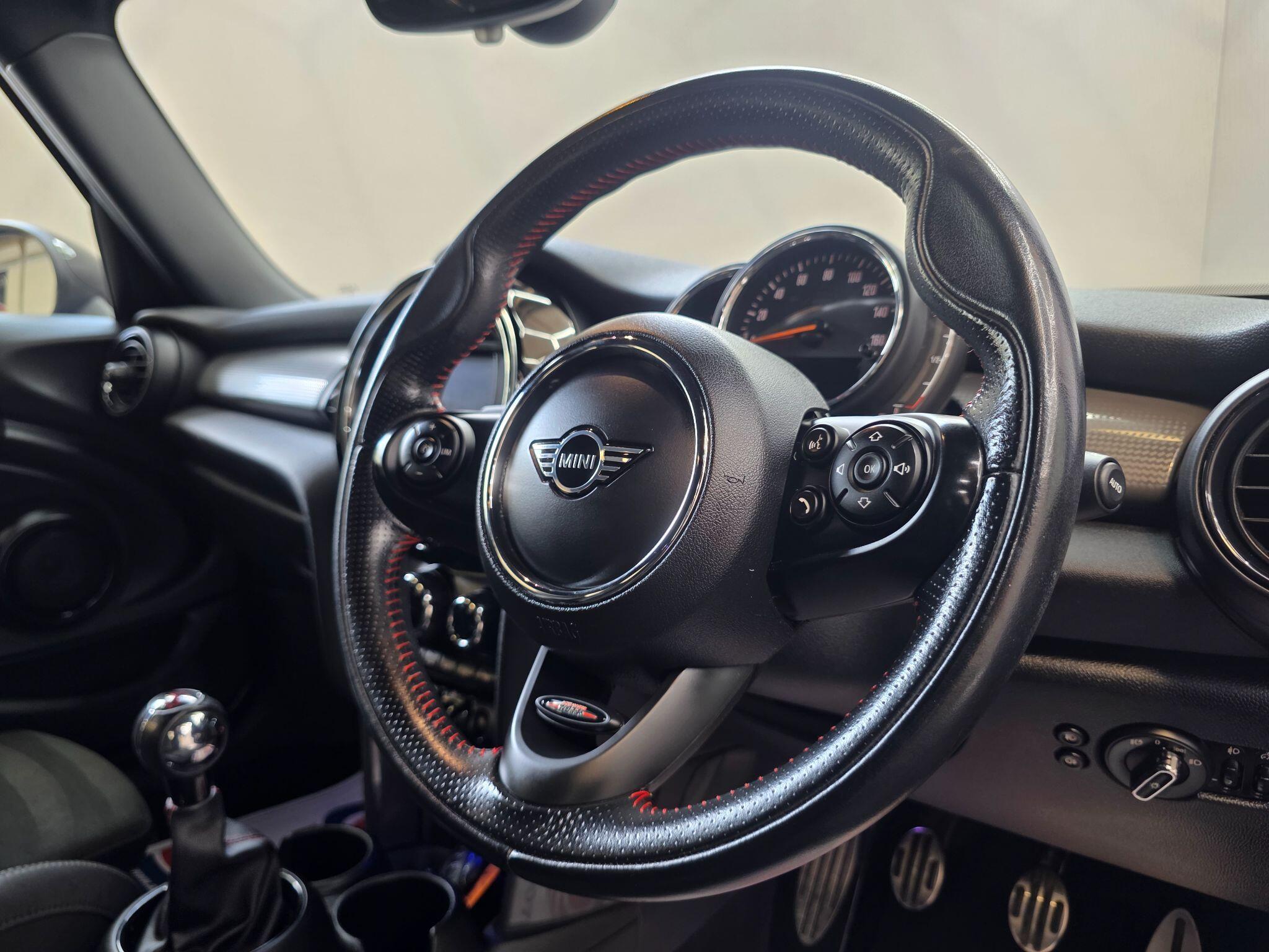 MINI Hatch - Image 13