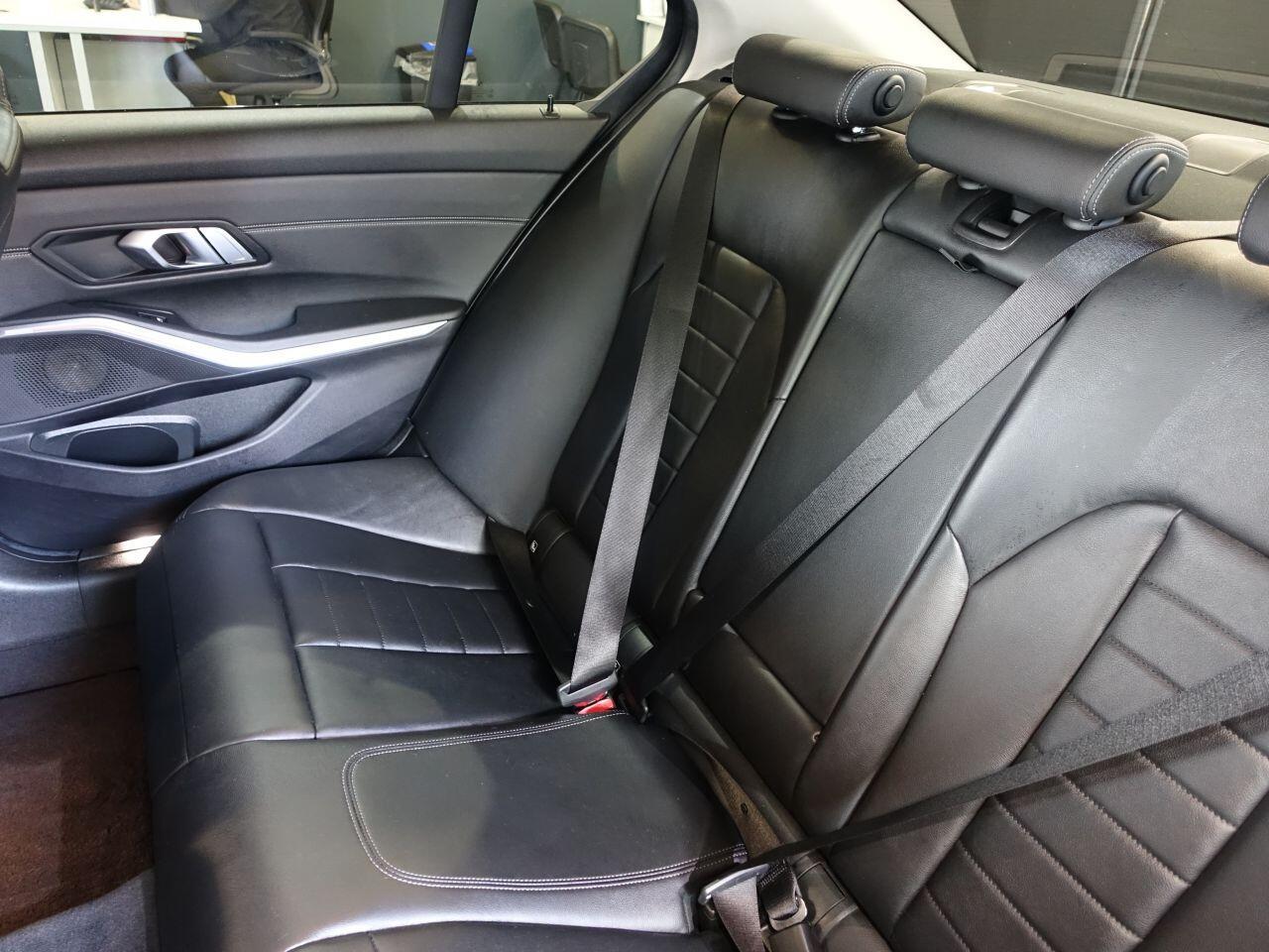 BMW 3 Series - Image 17