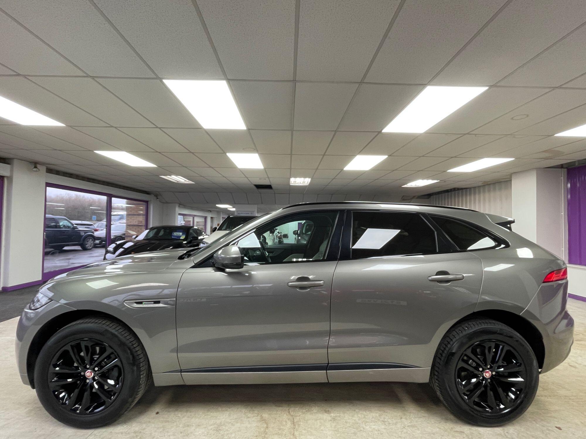 Jaguar F-Pace - Image 13